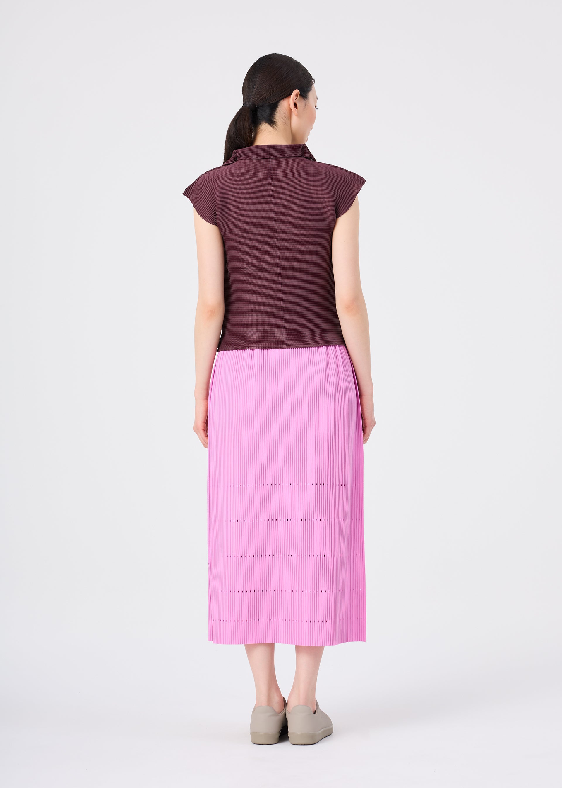 FINE KNIT PLEATS BOTTOM 1 – isseymiyake.com
