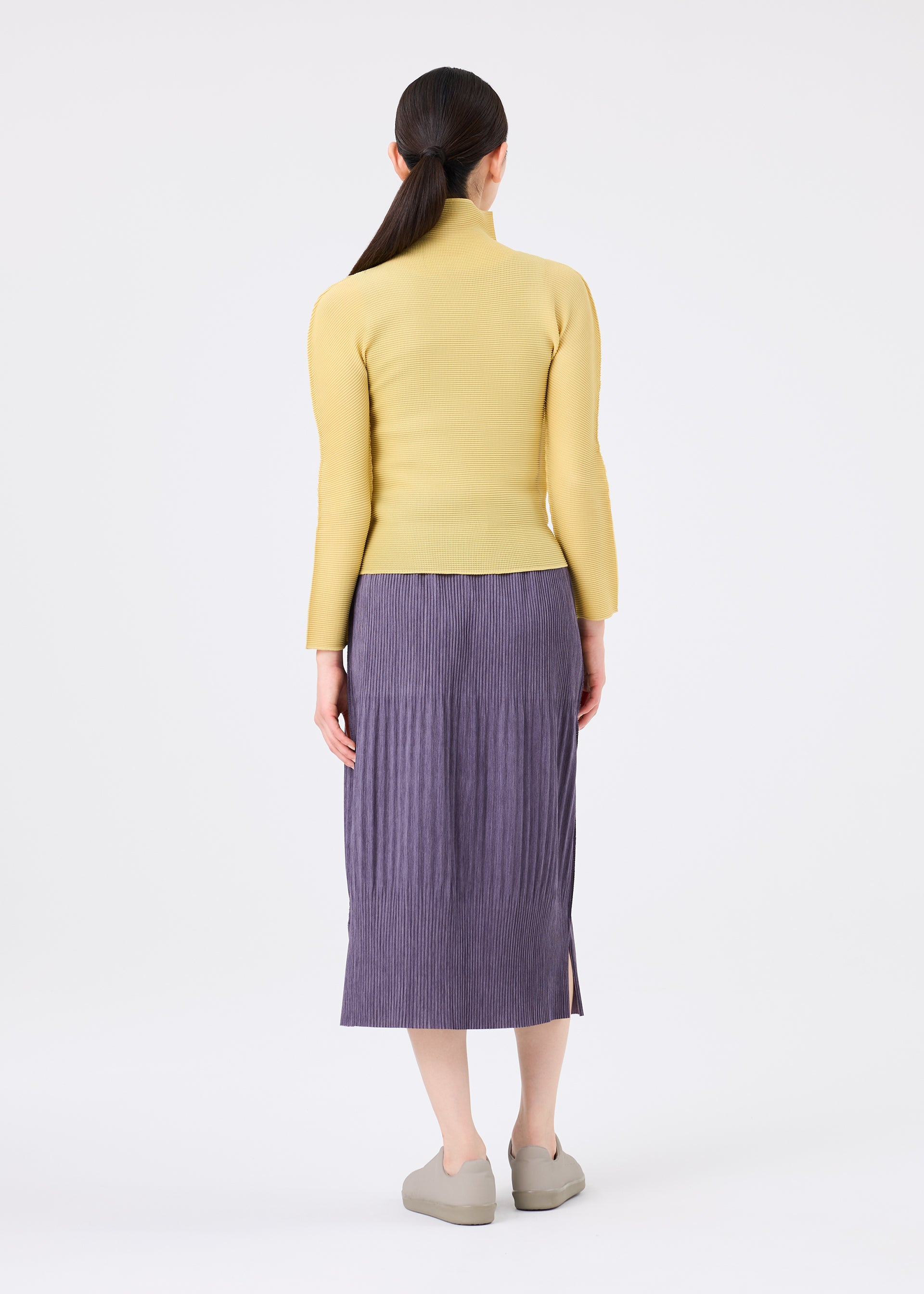 MIX FINE KNIT PLEATS BOTTOM – isseymiyake.com