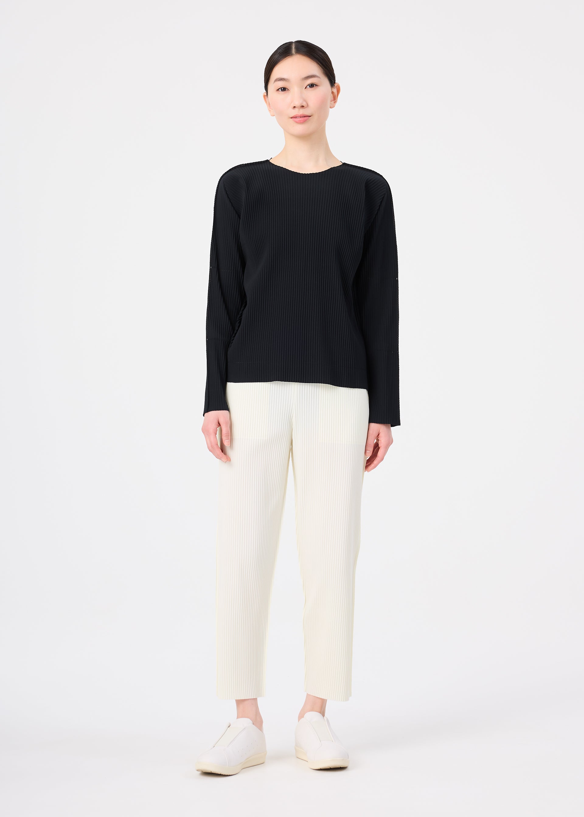 みや FINE KNIT PLEATS – isseymiyake.com