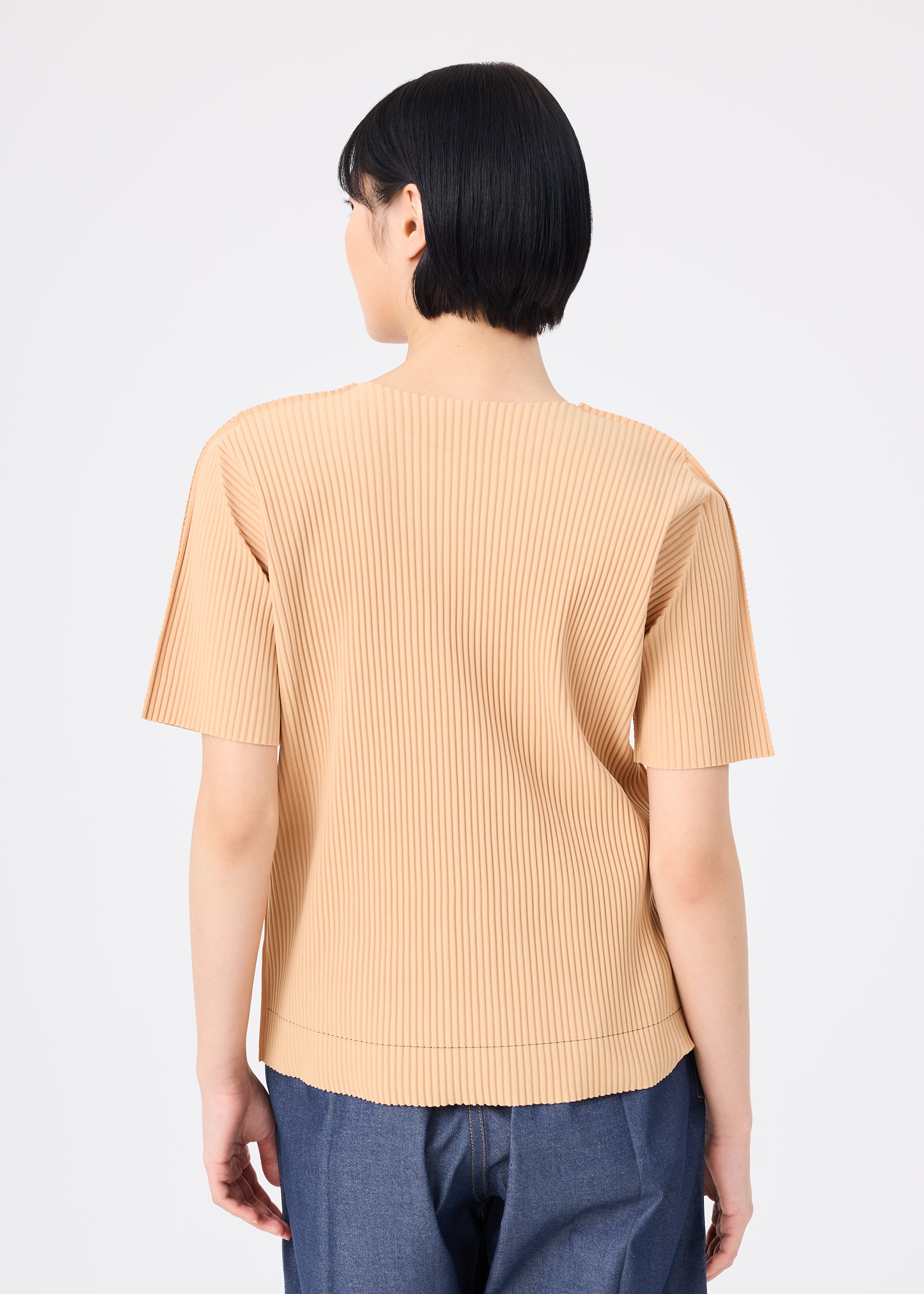 みい FINE KNIT PLEATS COLOR 1 – isseymiyake.com