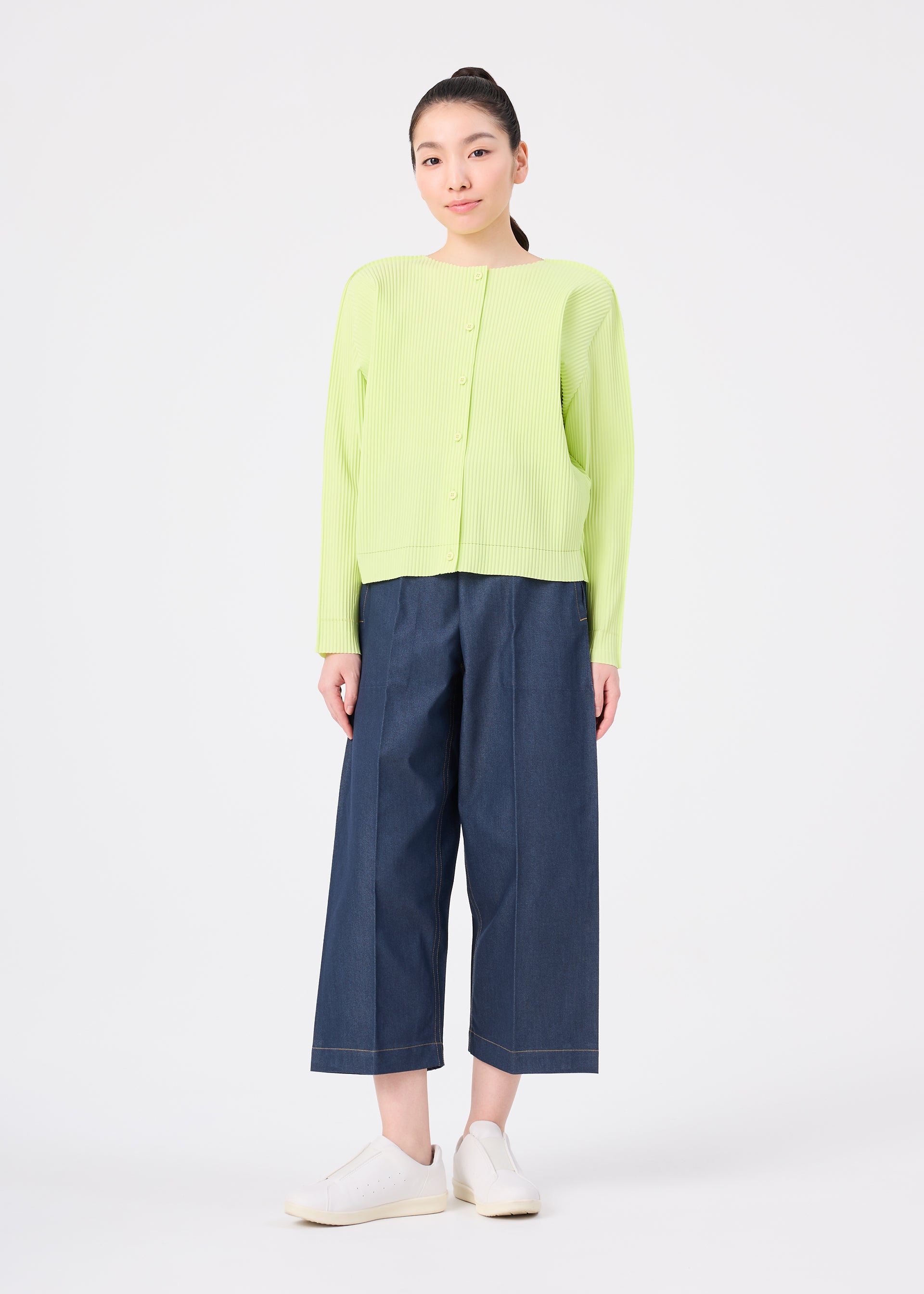 FINE KNIT PLEATS COLOR 1 – isseymiyake.com
