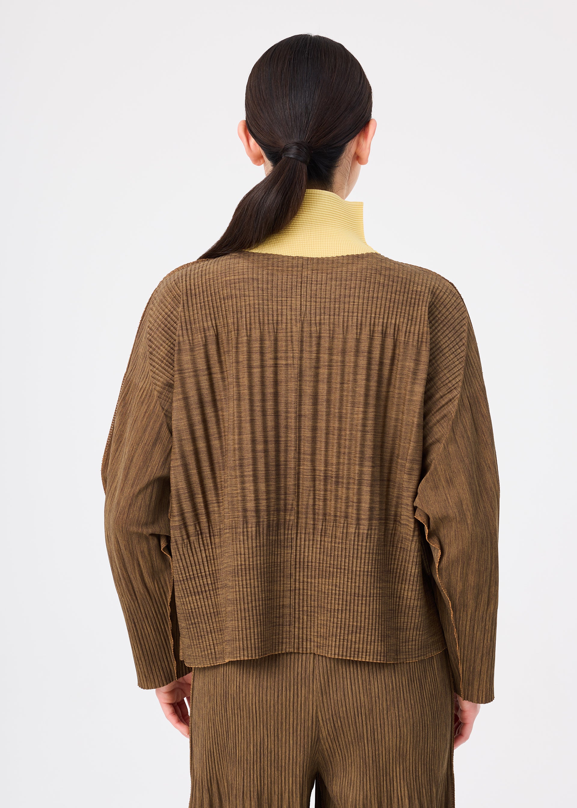 MIX FINE KNIT PLEATS – isseymiyake.com