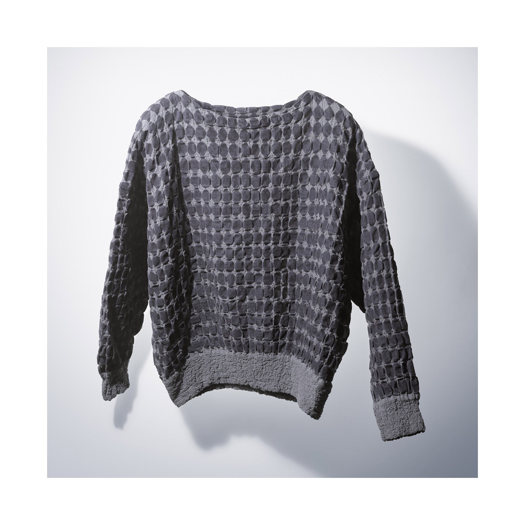 me ISSEY MIYAKE カタログ一覧 – isseymiyake.com