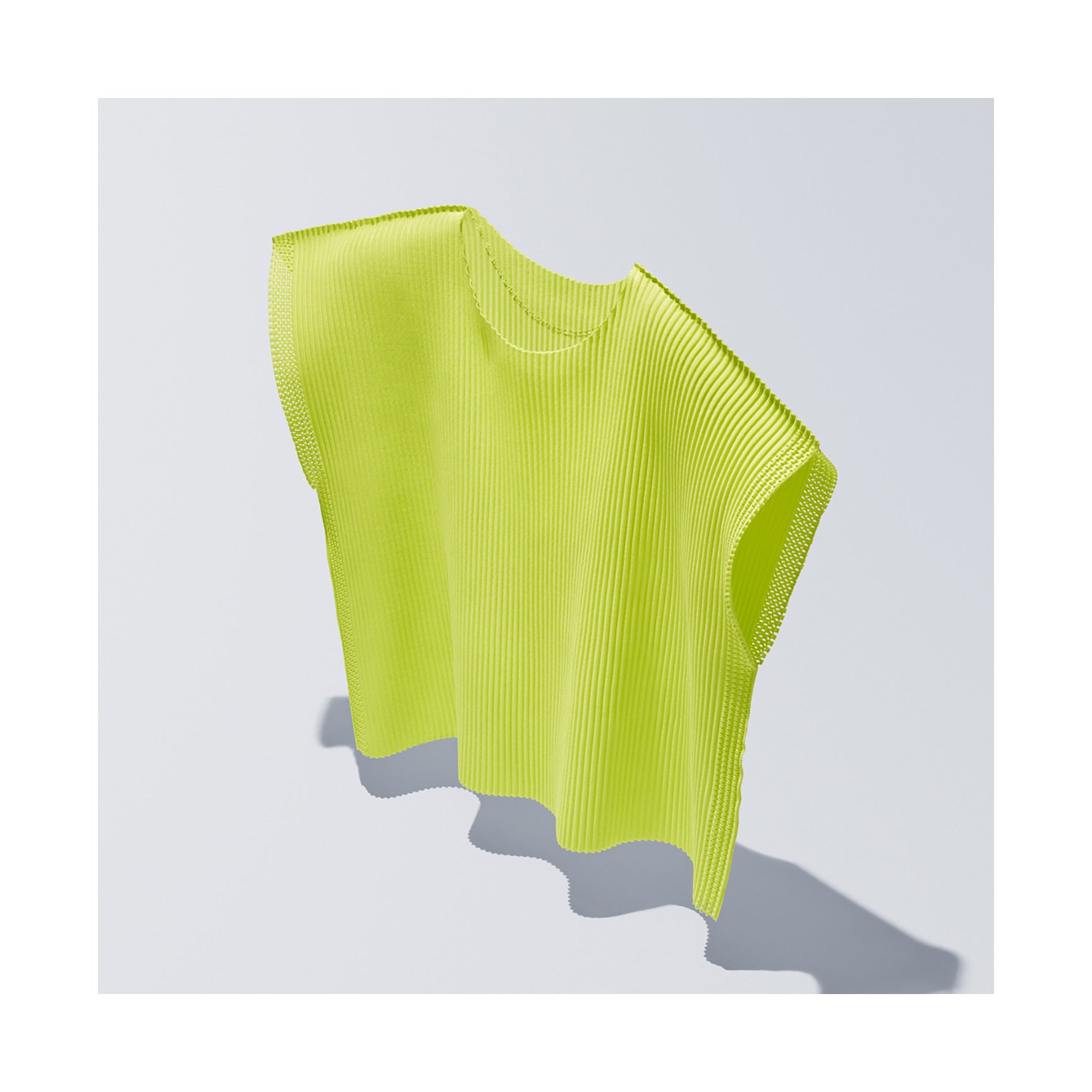 me ISSEY MIYAKE カタログ一覧 – isseymiyake.com