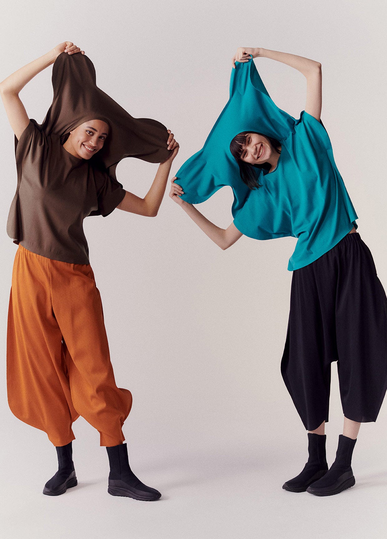 PLEATS PLEASE ISSEY MIYAKE LOOK 18