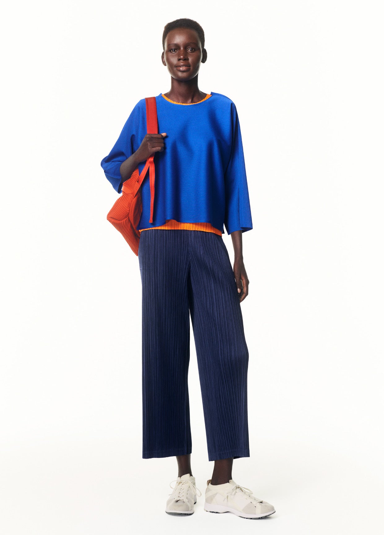 PLEATS PLEASE ISSEY MIYAKE ルック – isseymiyake.com