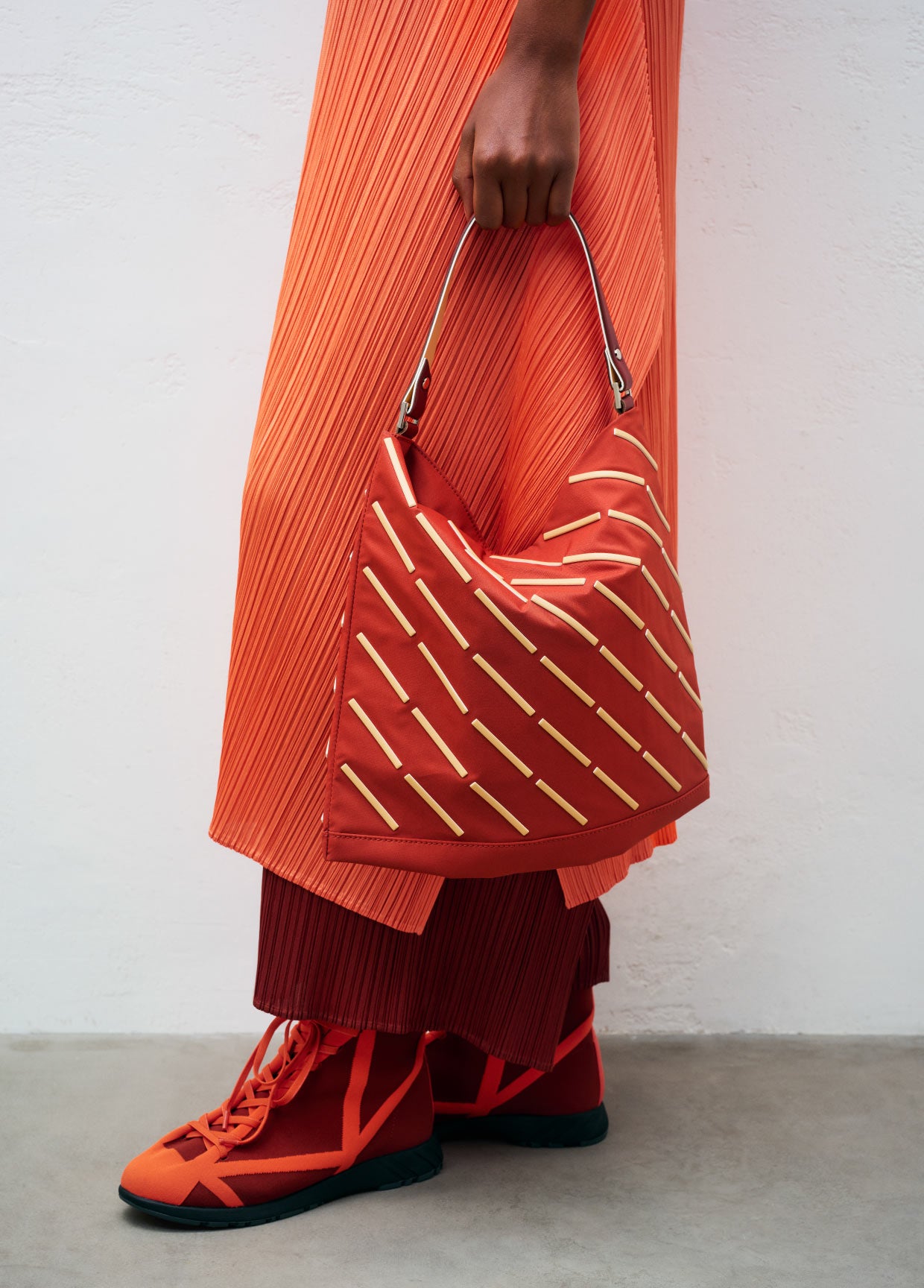 PLEATS PLEASE ISSEY MIYAKE LOOK 19