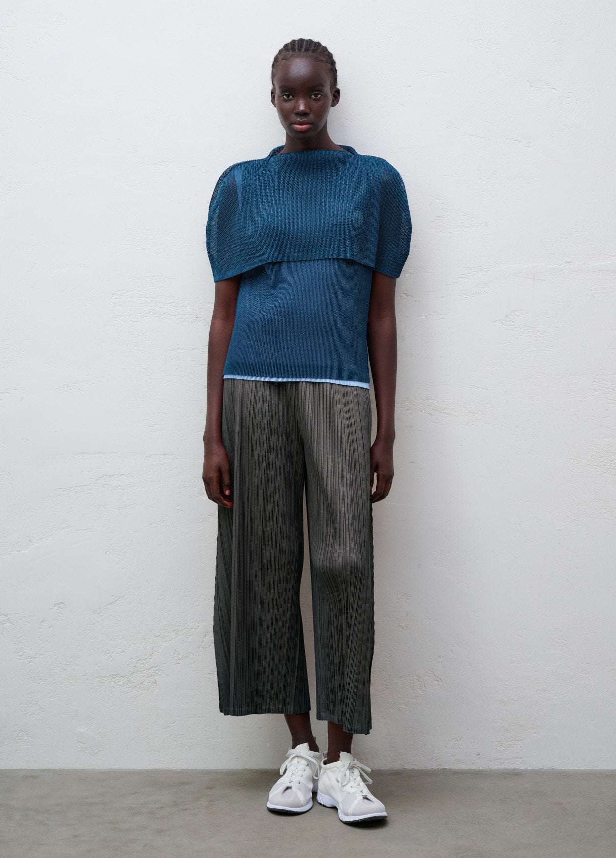 PLEATS PLEASE ISSEY MIYAKE ルック – isseymiyake.com