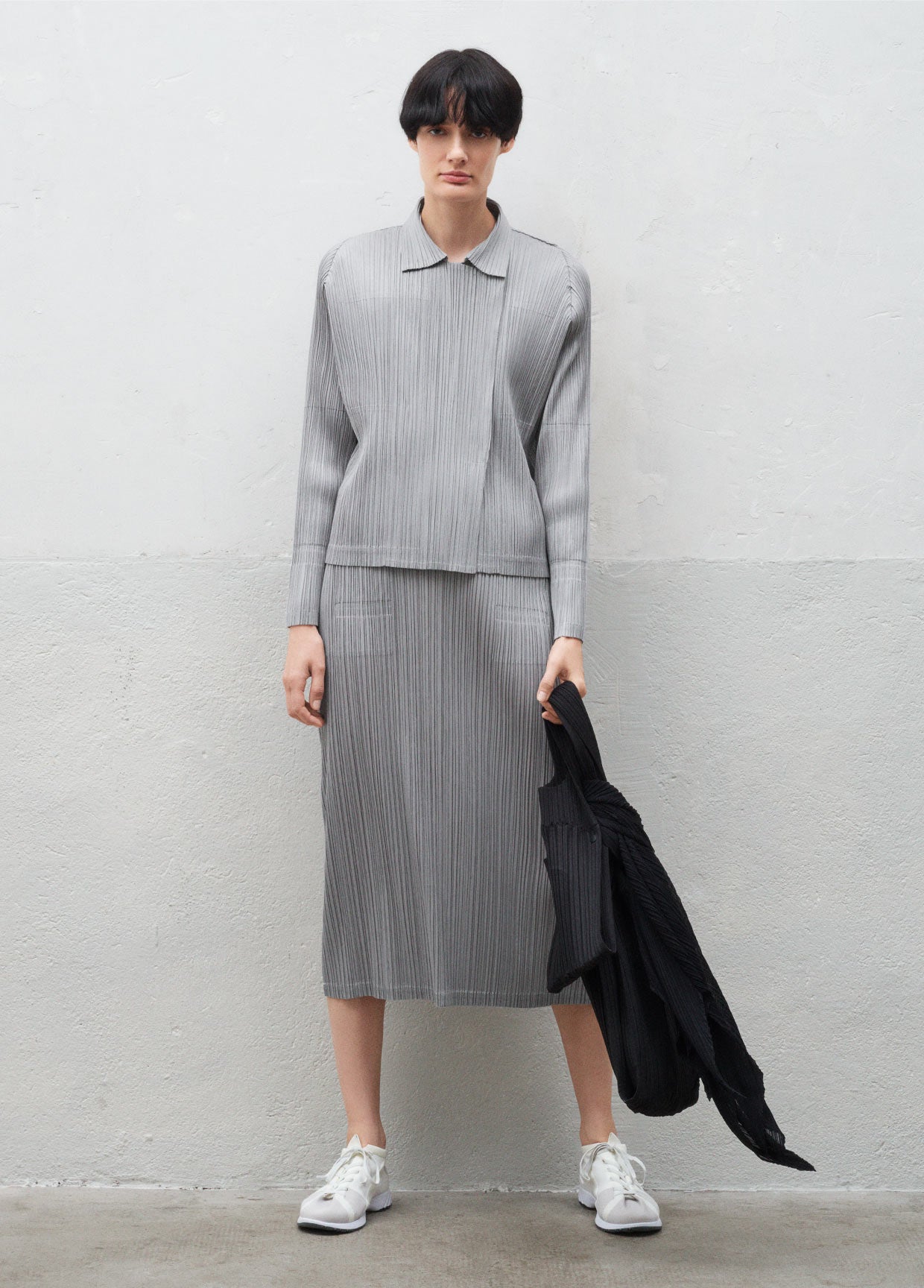 PLEATS PLEASE ISSEY MIYAKE ルック – isseymiyake.com