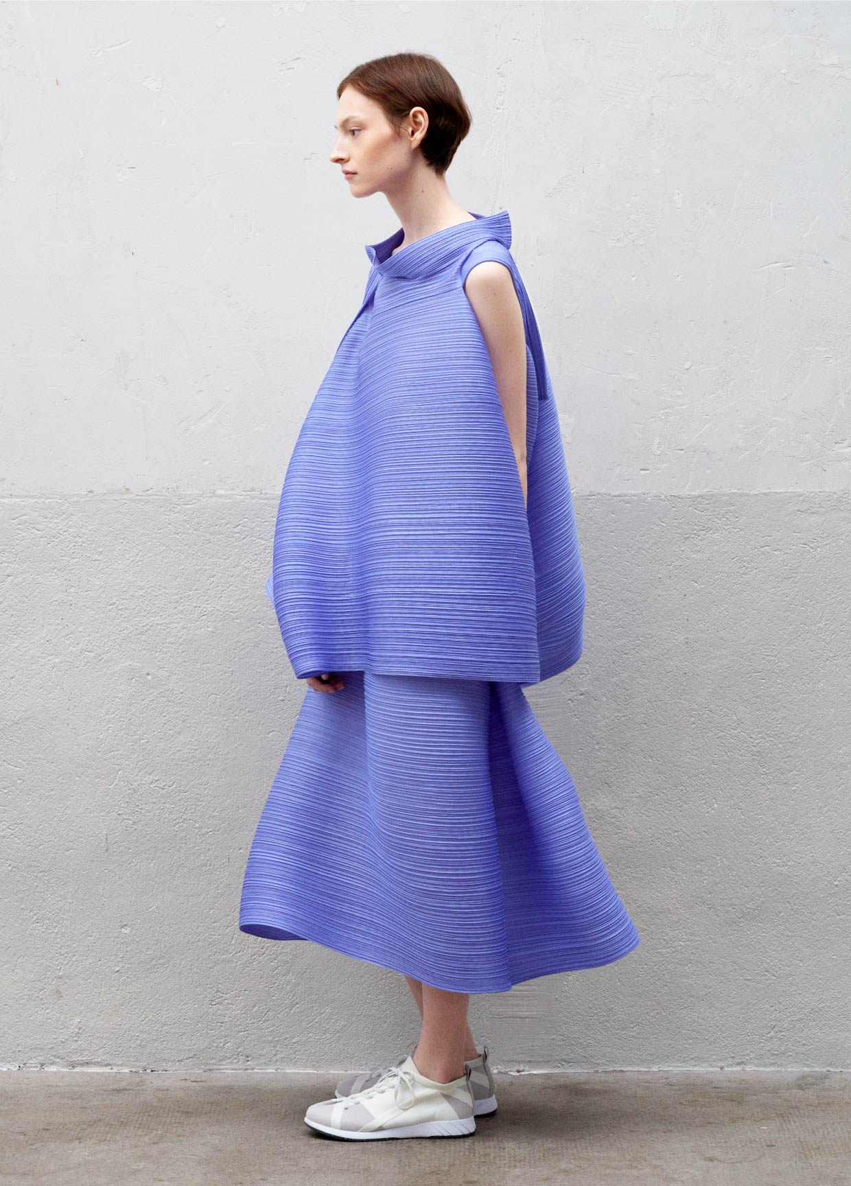 PLEATS PLEASE ISSEY MIYAKE ルック – isseymiyake.com