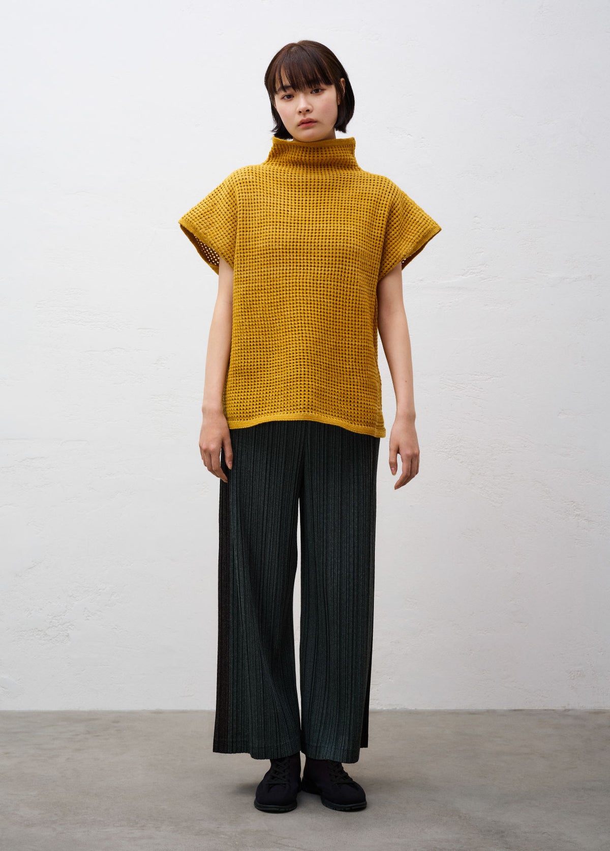 PLEATS PLEASE ISSEY MIYAKE LOOK 34