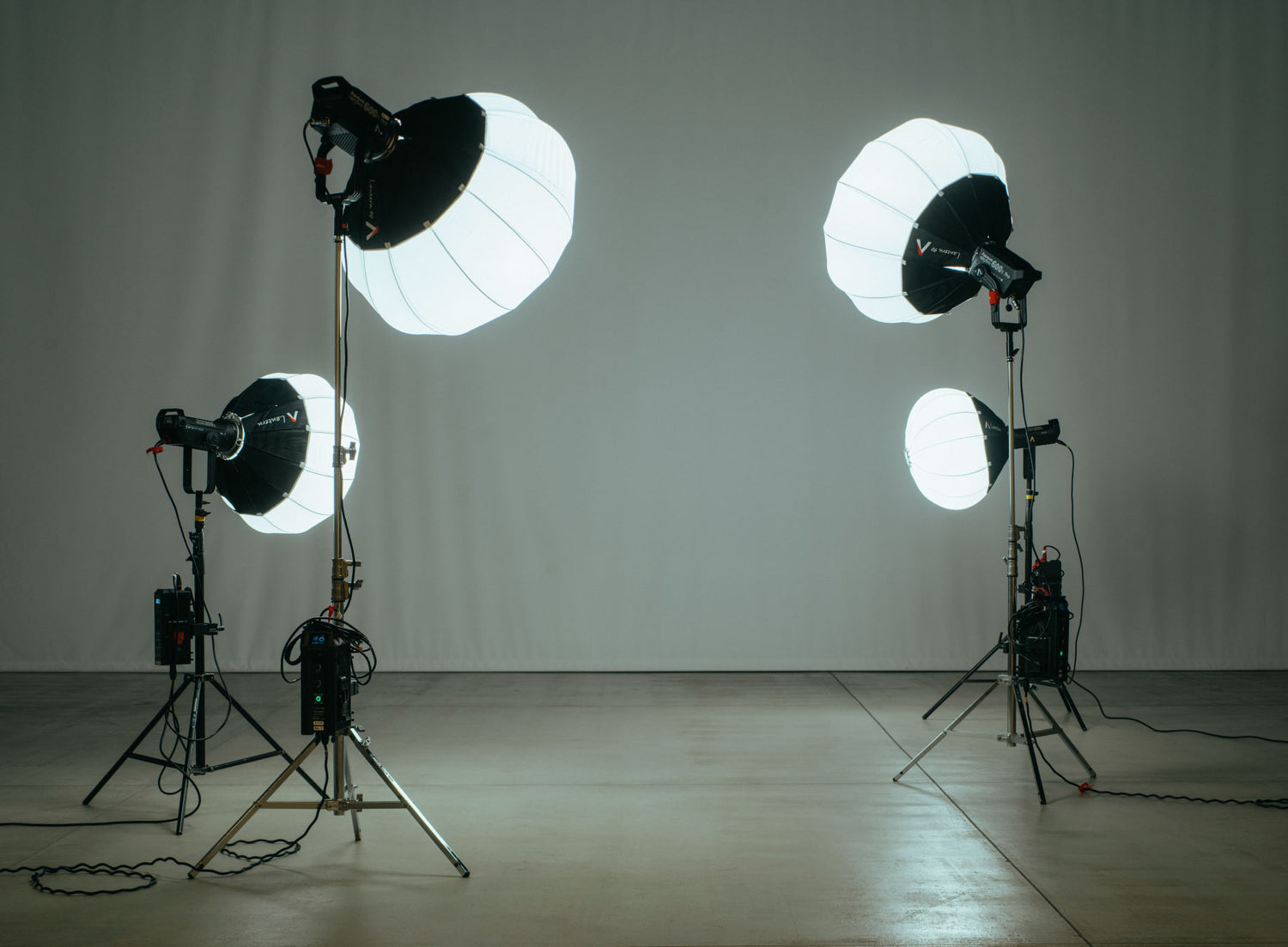 PLEATS PLEASE ISSEY MIYAKE – isseymiyake.com 