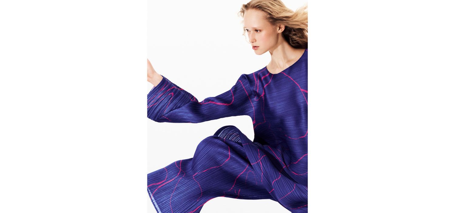 PLEATS PLEASE ISSEY MIYAKE