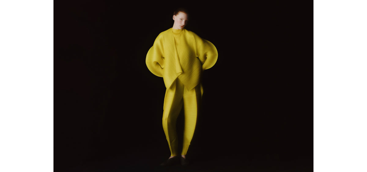 PLEATS PLEASE ISSEY MIYAKE