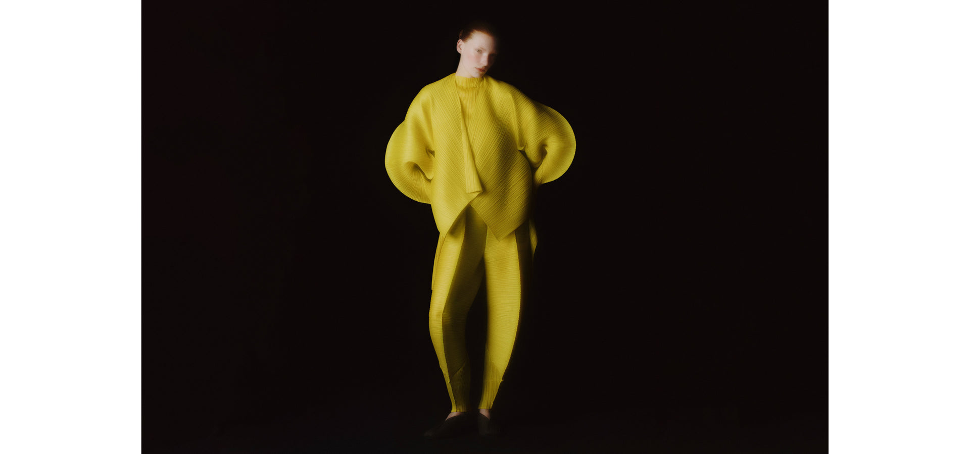PLEATS PLEASE ISSEY MIYAKE