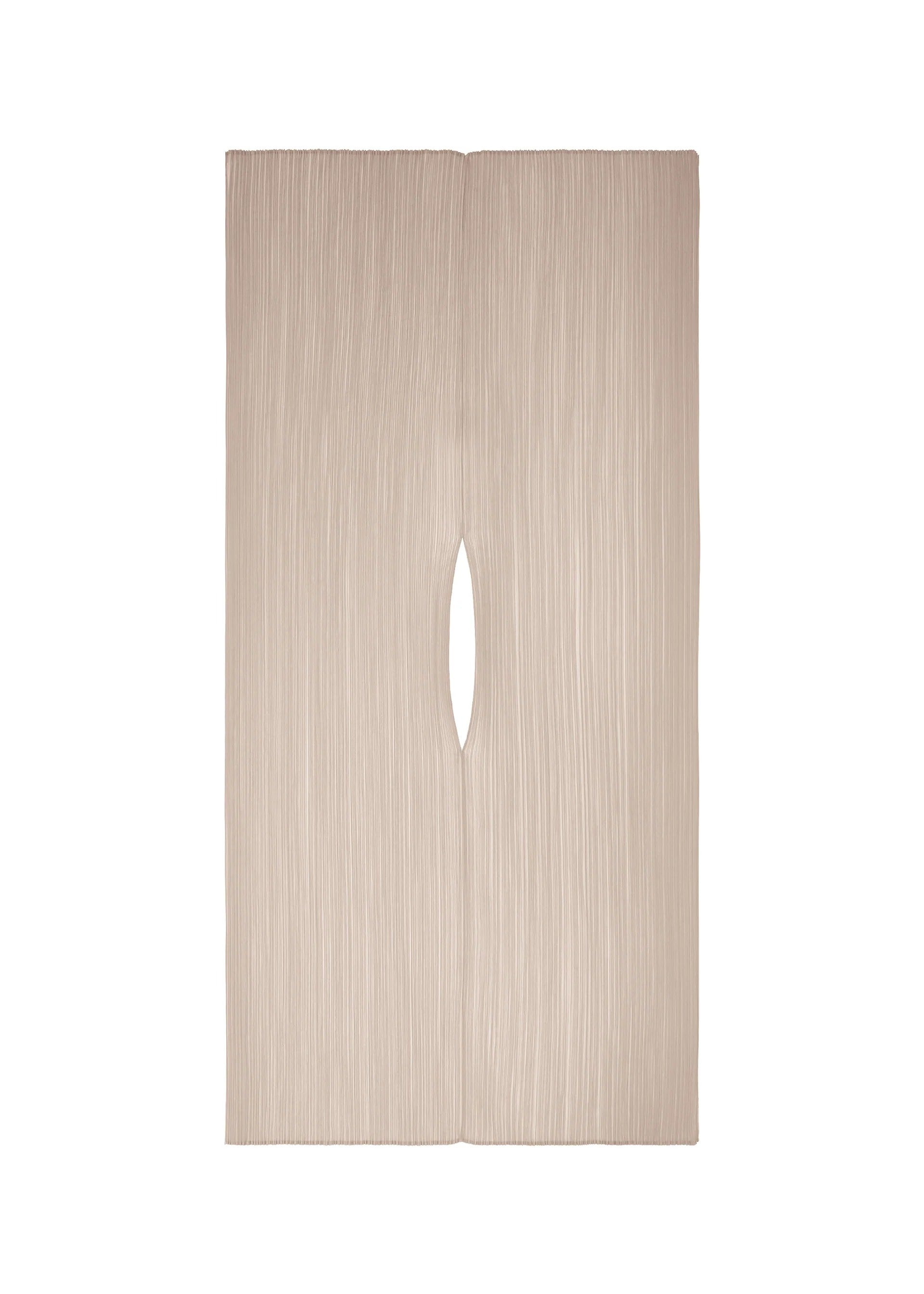 COLORFUL MADAME-T SMALL – isseymiyake.com