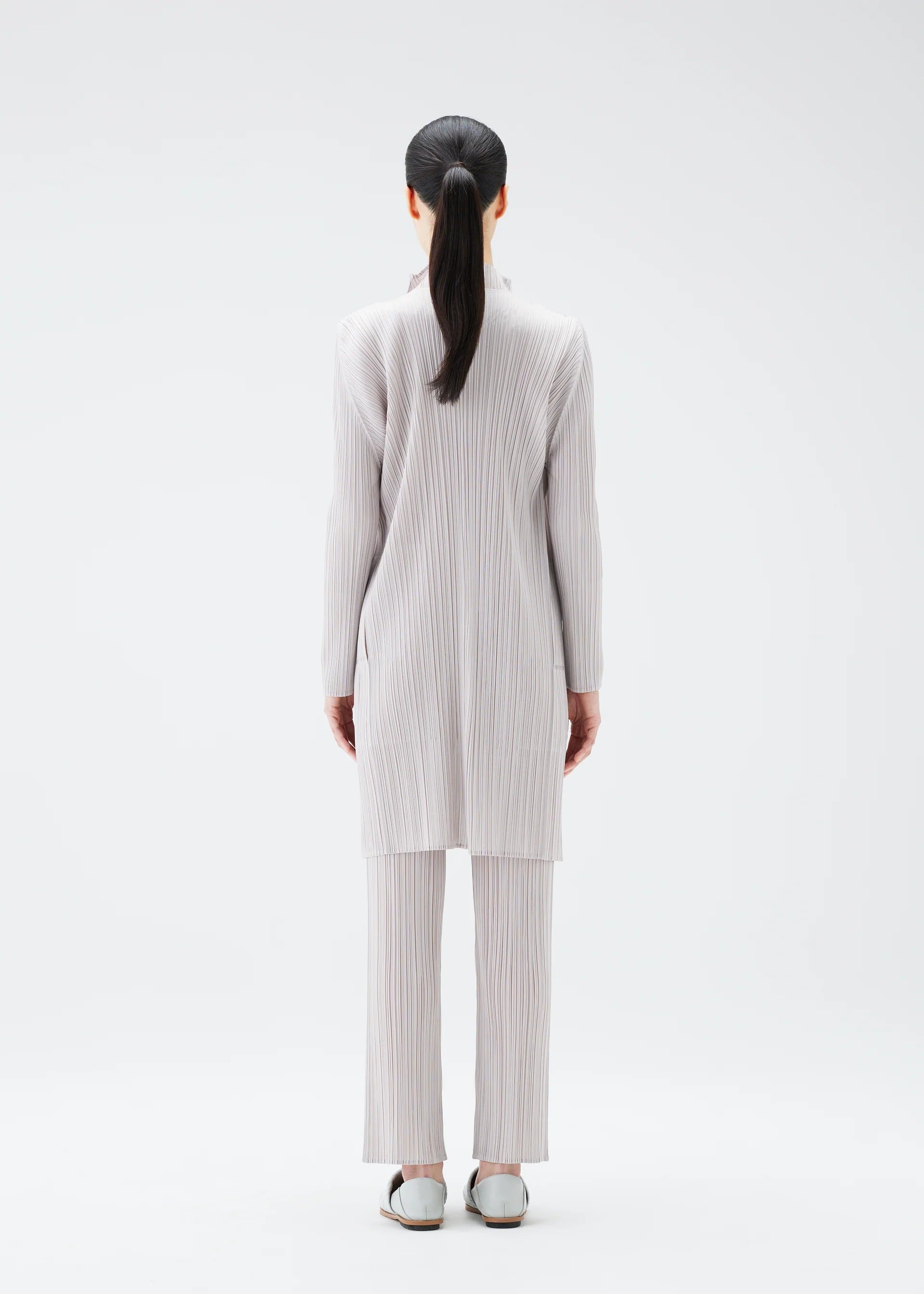 NEW COLORFUL BASICS 4 – isseymiyake.com