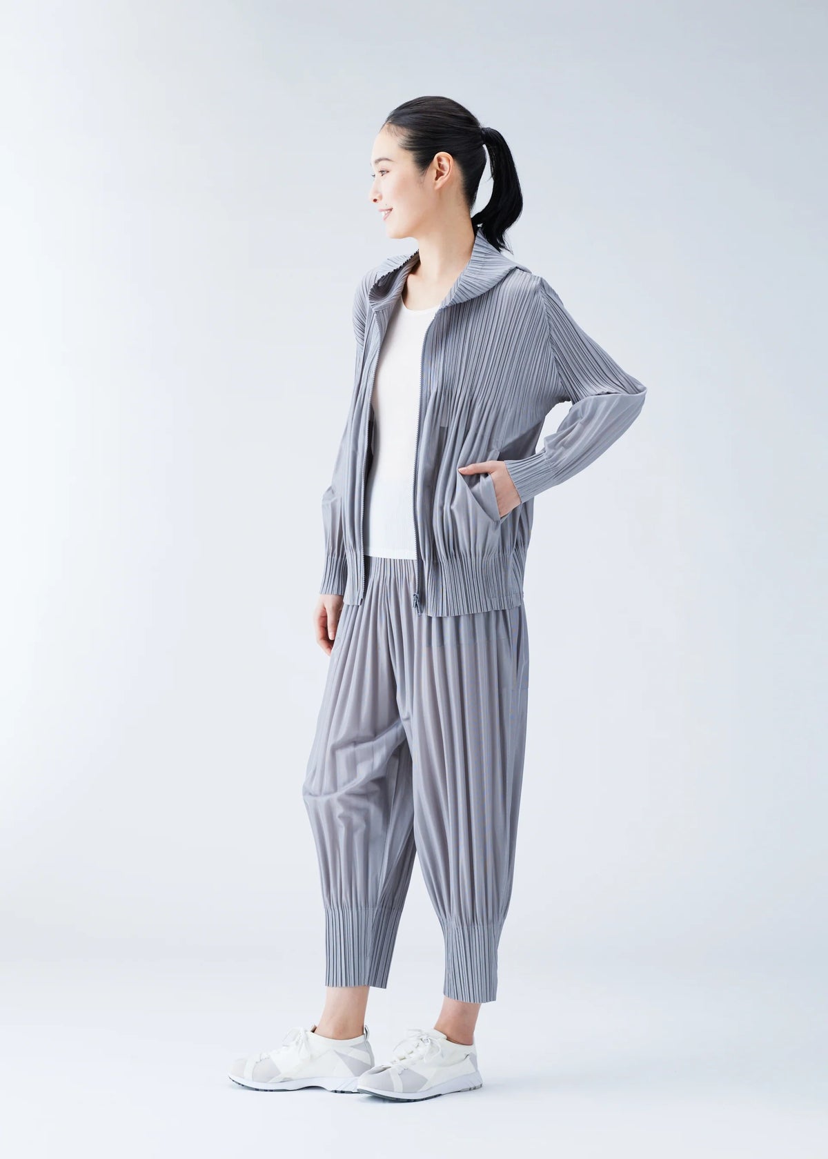 FLUFFY BASICS、ウィメンズ_ジャケット&コート_ジャケット＆ブルゾン、着用画像2