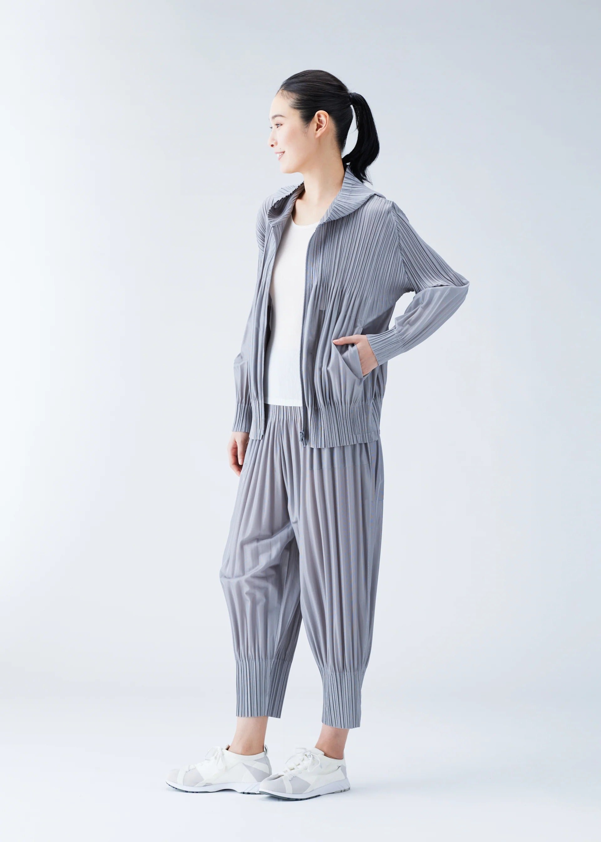 FLUFFY BASICS、ウィメンズ_ジャケット&コート_ジャケット＆ブルゾン、着用画像2