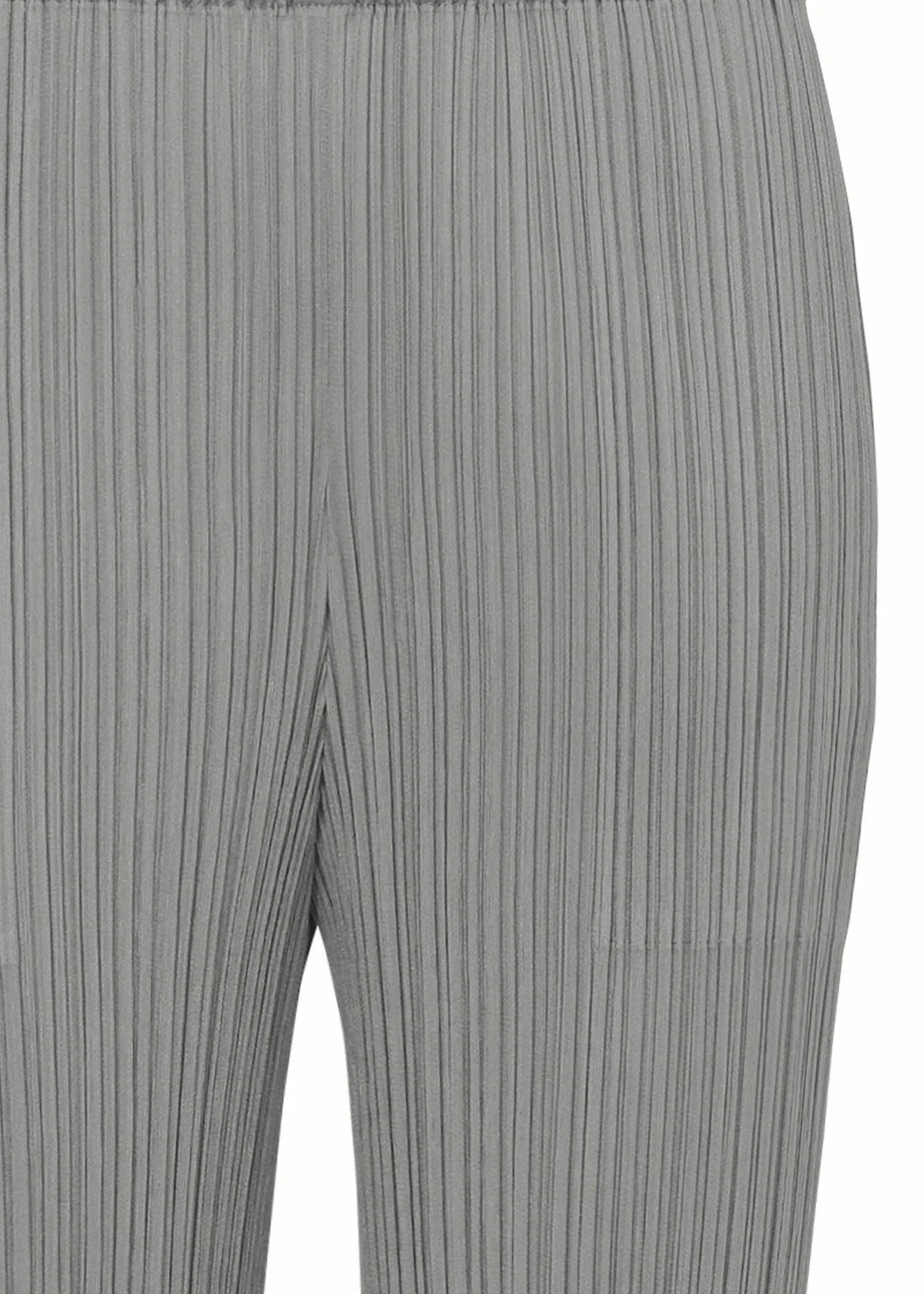 BASICS – isseymiyake.com