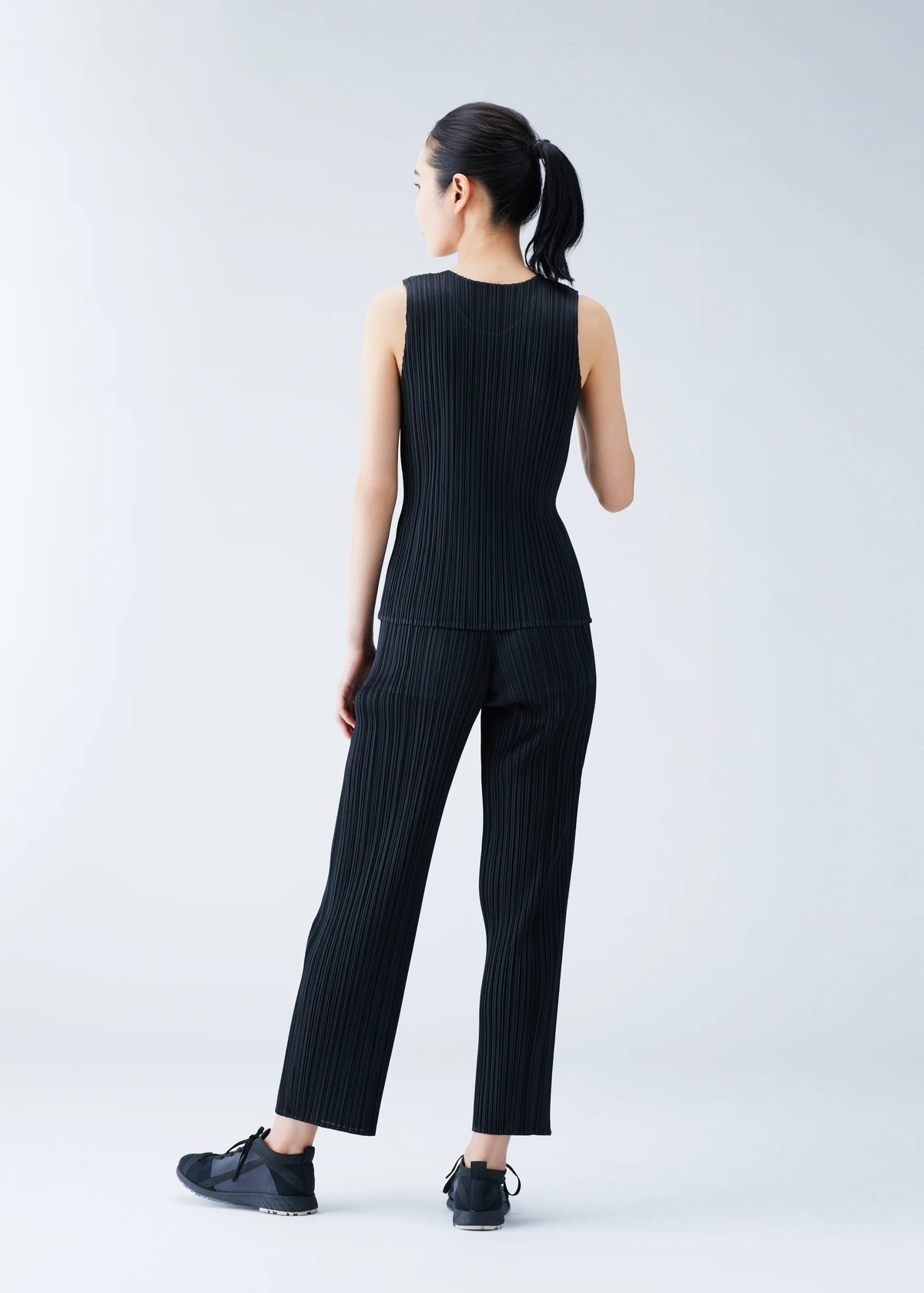 BASICS、ウィメンズ_パンツ、着用画像3