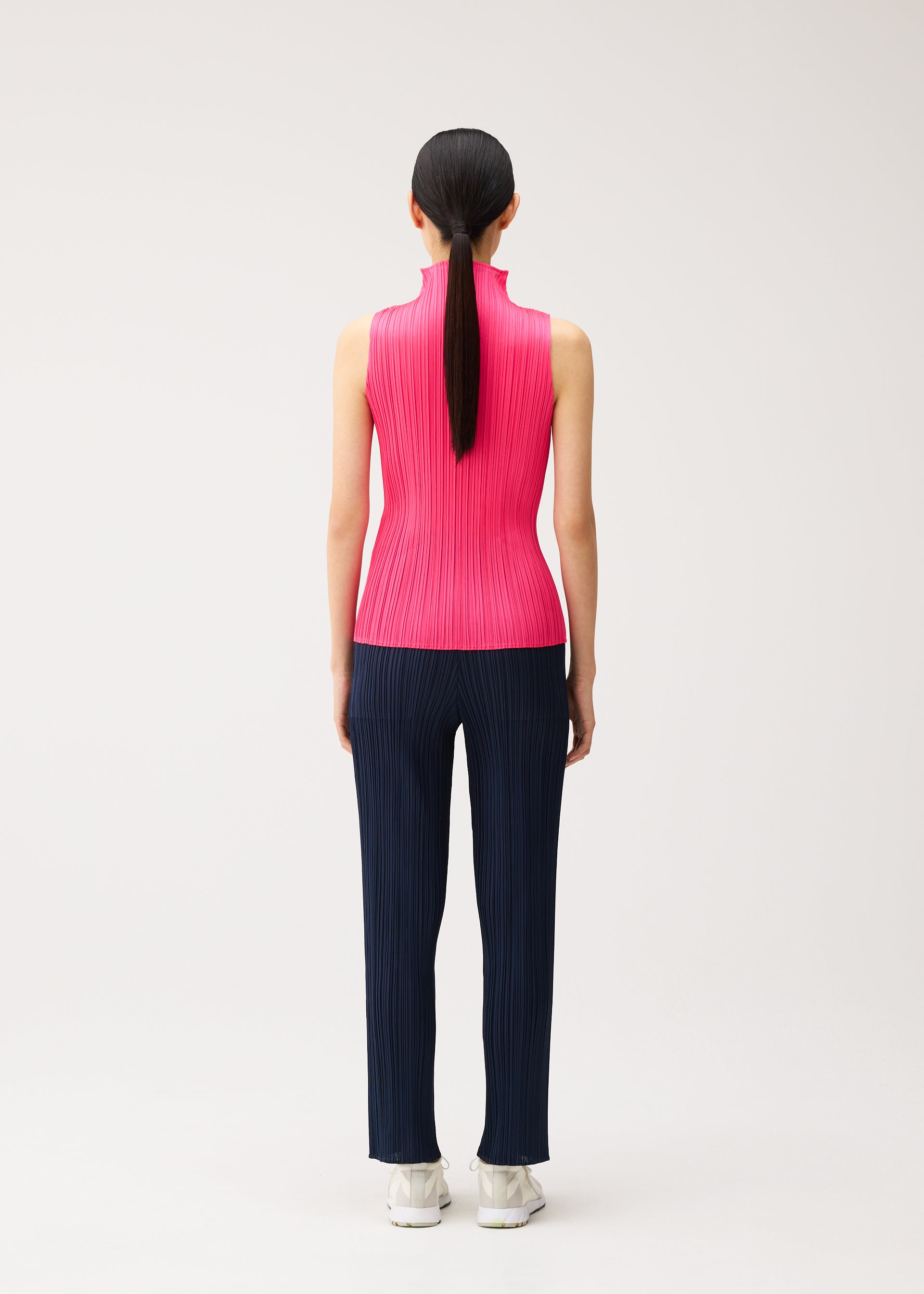 NEW COLORFUL BASICS 5 – isseymiyake.com