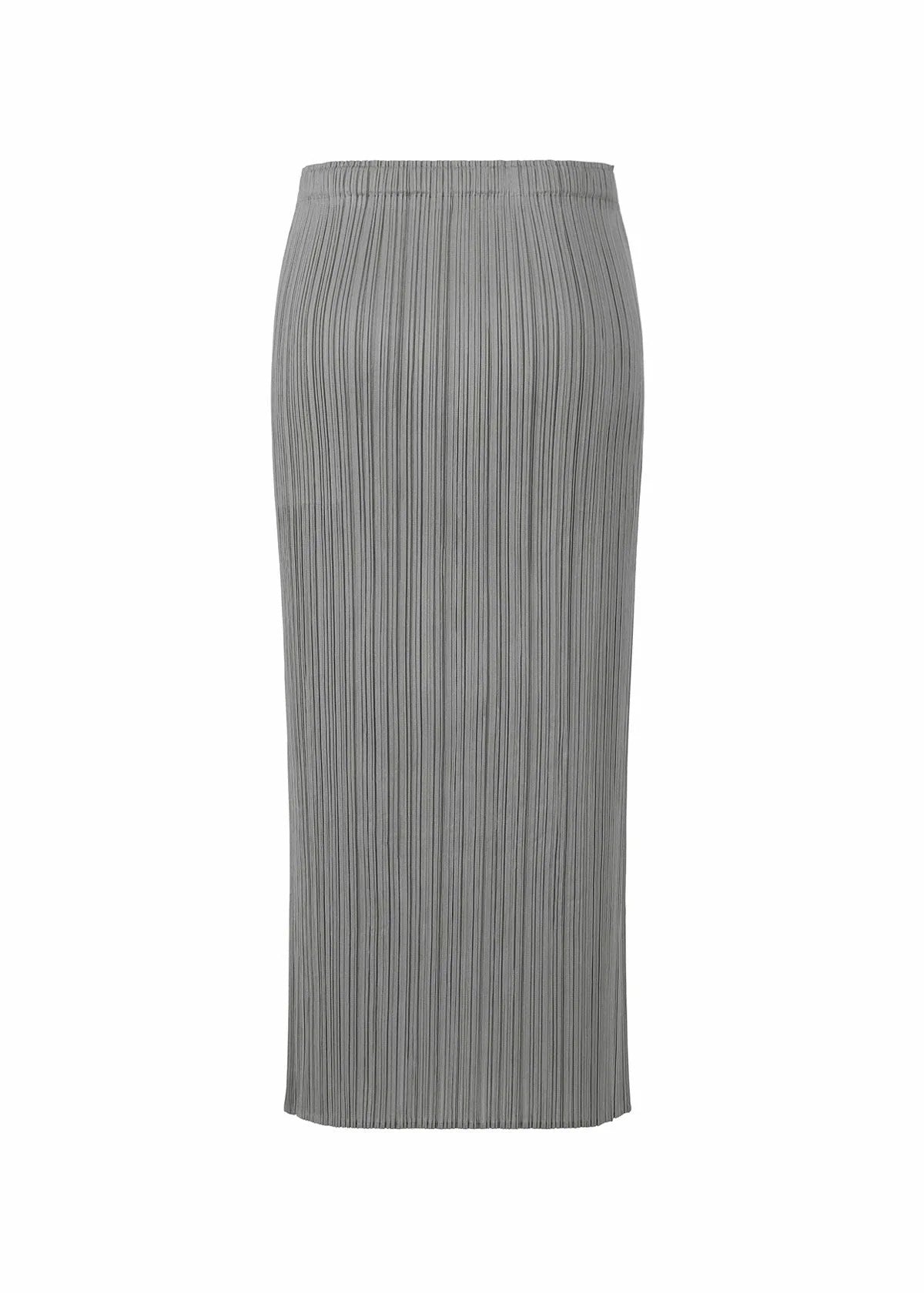 BASICS – isseymiyake.com