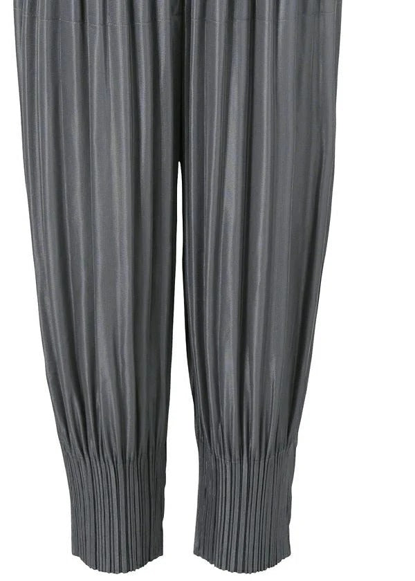 FLUFFY BASICS – isseymiyake.com