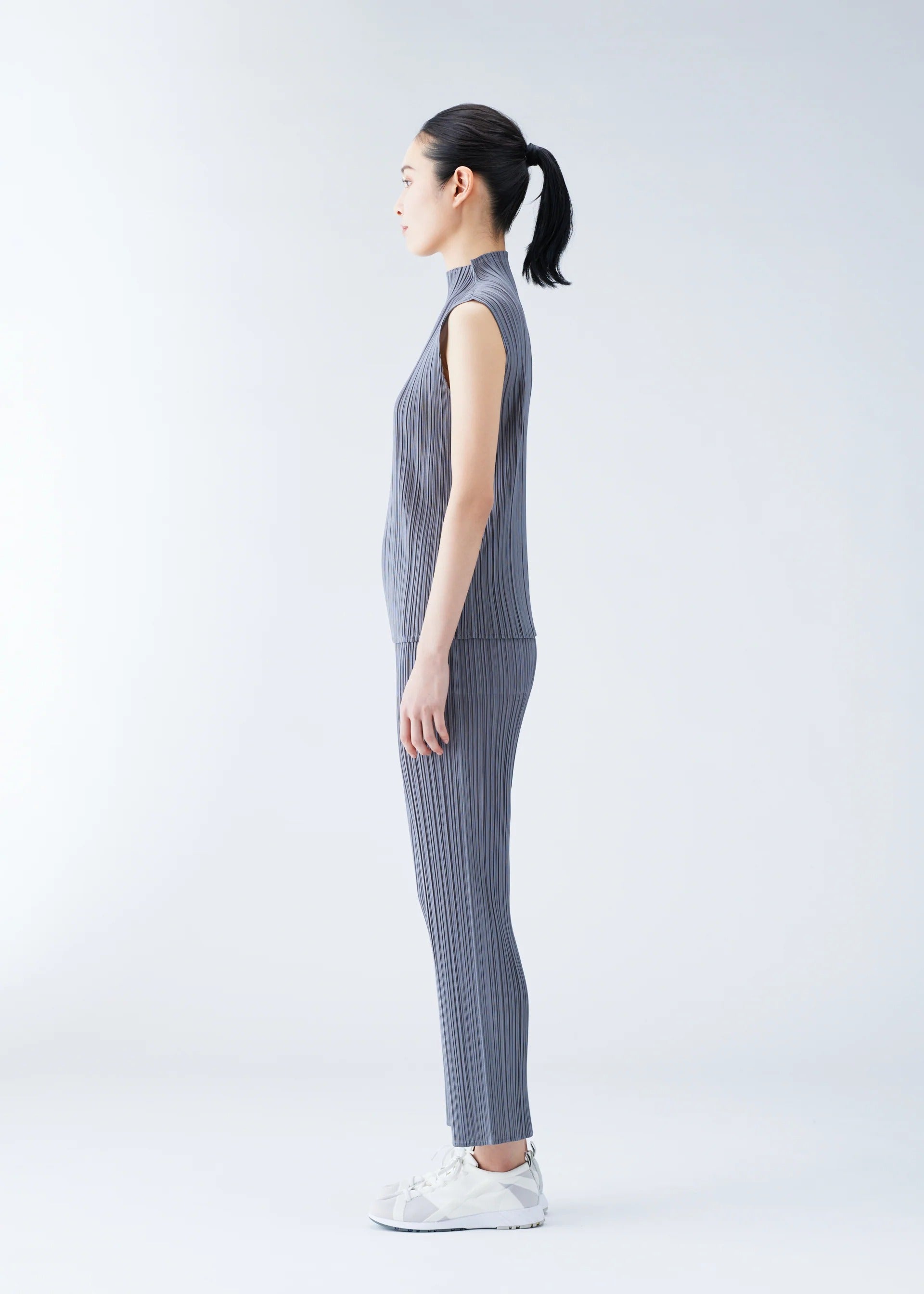 PLEATS PLEASE BASICS ハイネック Pleats Please Issey Miyake Rib Pleats Basics Turtleneck in Black