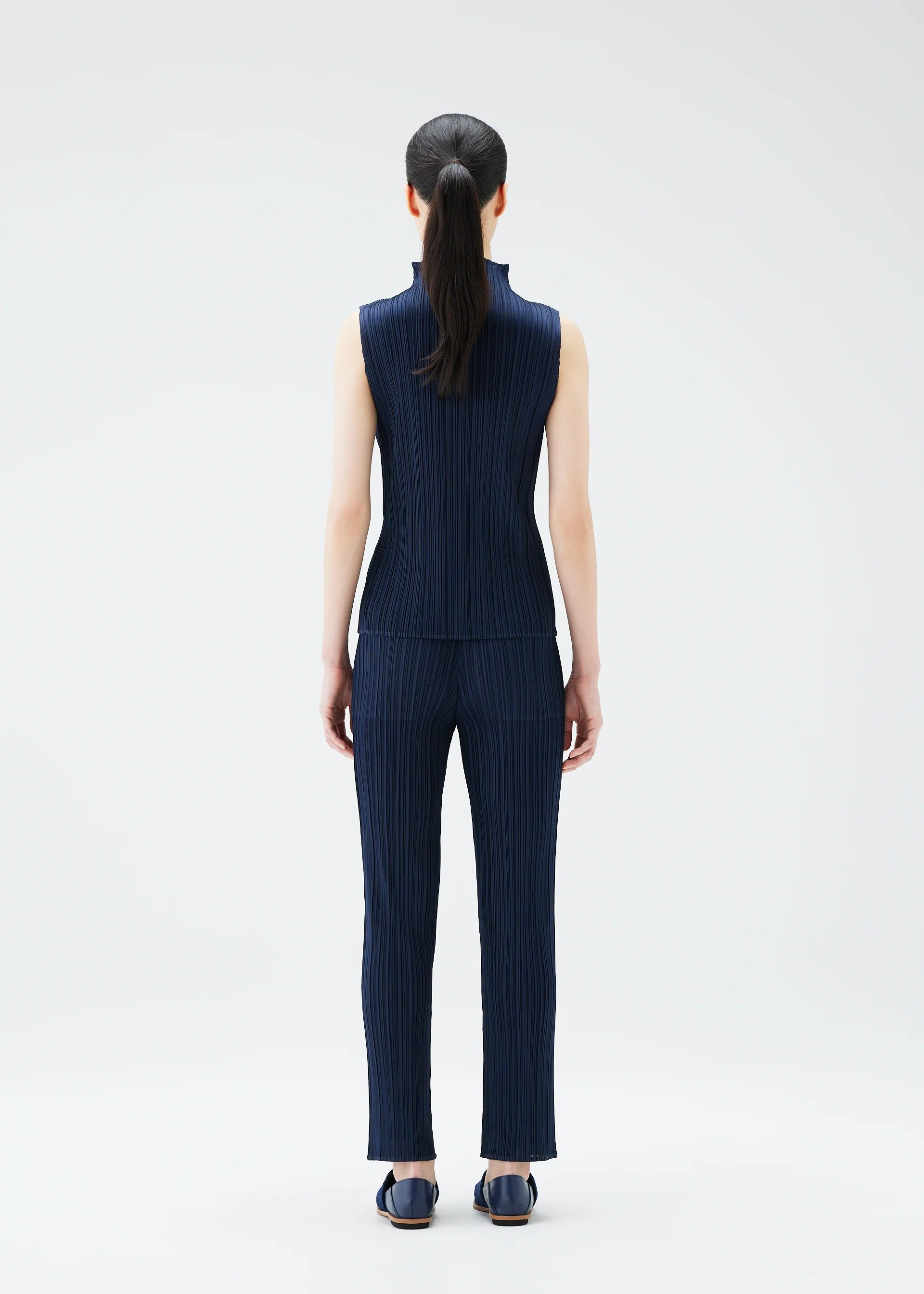 値下げ❁﻿プリーツプリーズ　NEW COLORFUL BASICS ネイビー2 NEW COLORFUL BASICS 4 – isseymiyake.com