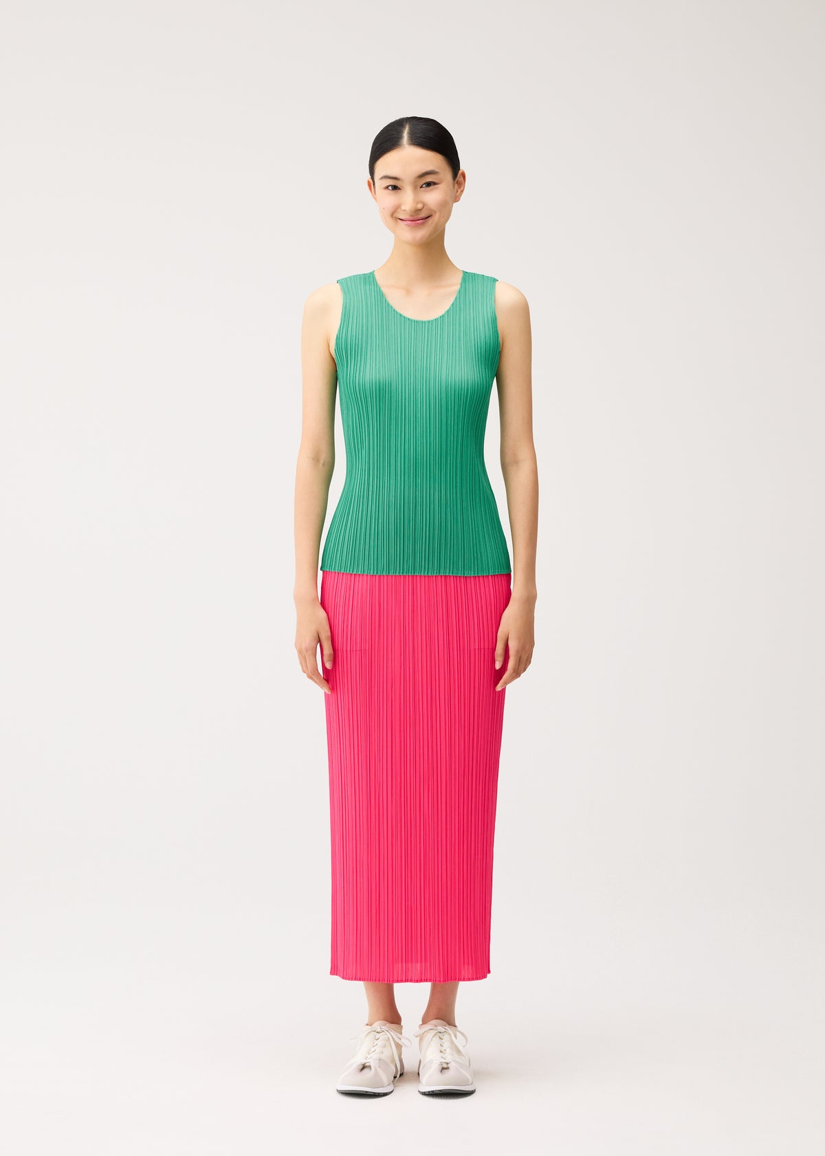NEW COLORFUL BASICS 5、ウィメンズ_トップス_トップ、着用画像1