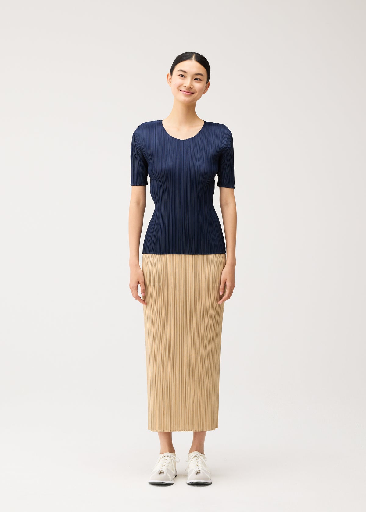 NEW COLORFUL BASICS 5、ウィメンズ_トップス_シャツ、着用画像1
