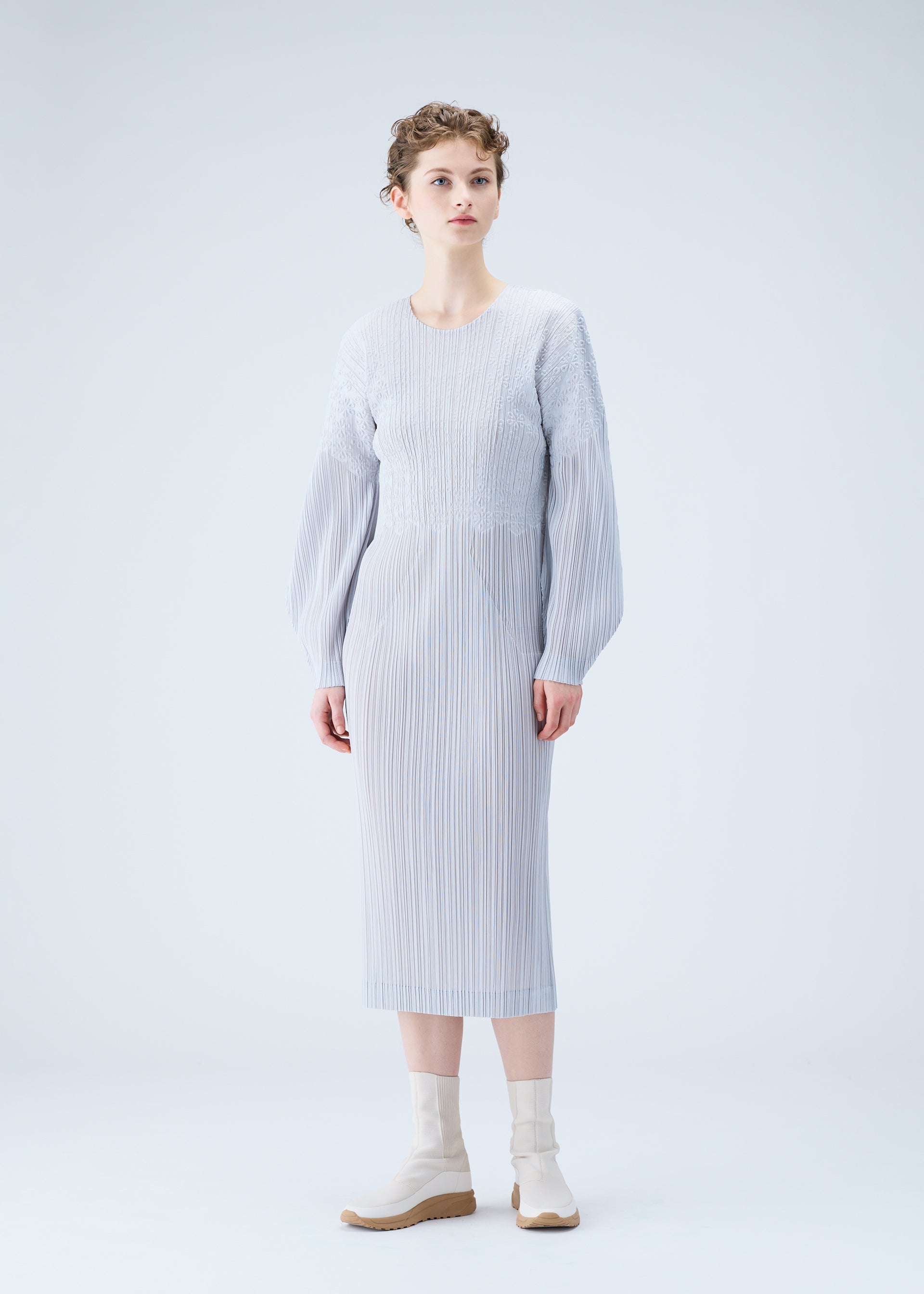 ウィメンズ/ワンピース – isseymiyake.com