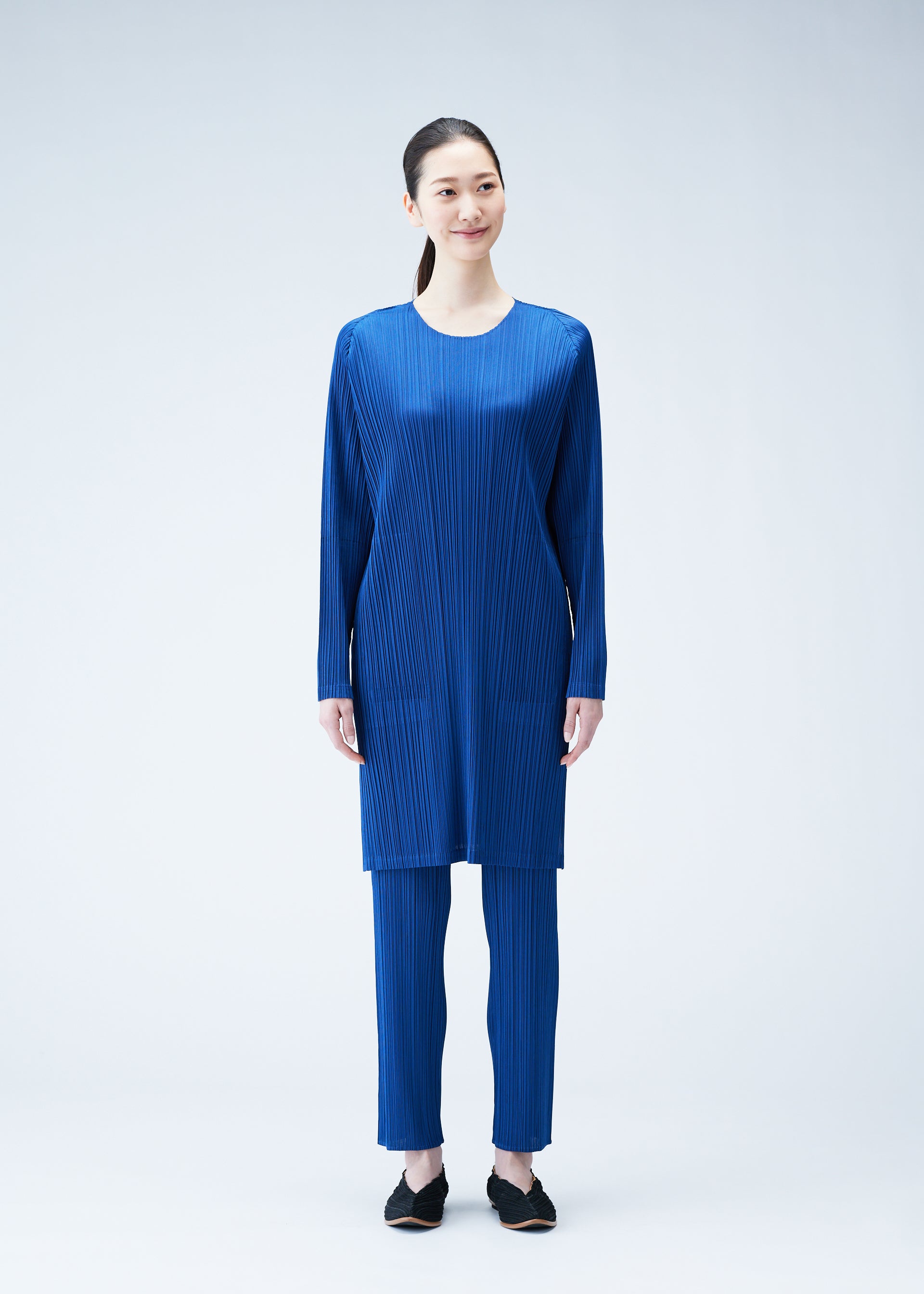 MONTHLY COLORS : JANUARY – isseymiyake.com