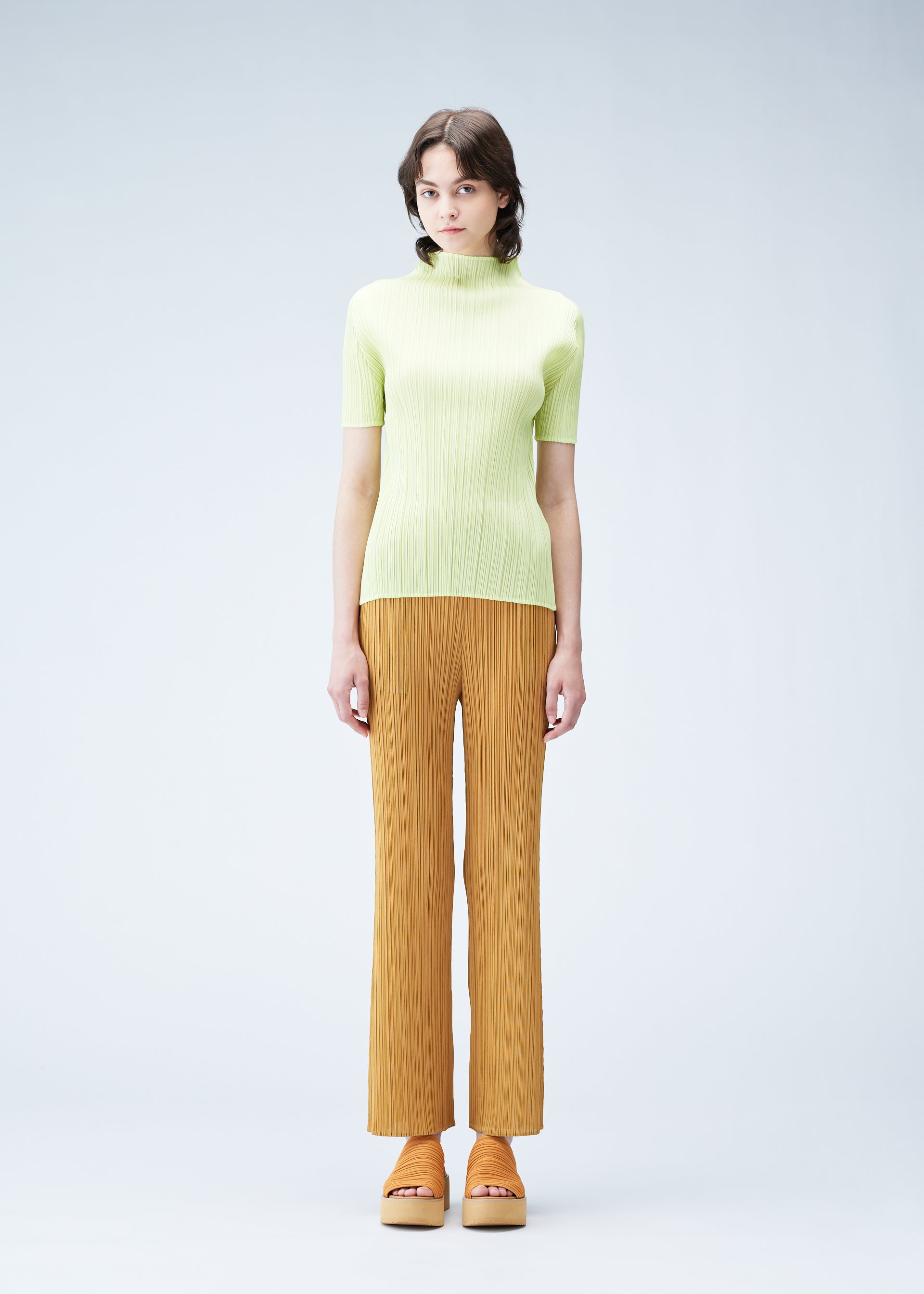 PLEATS PLEASE ISSEY MIYAKE – isseymiyake.com