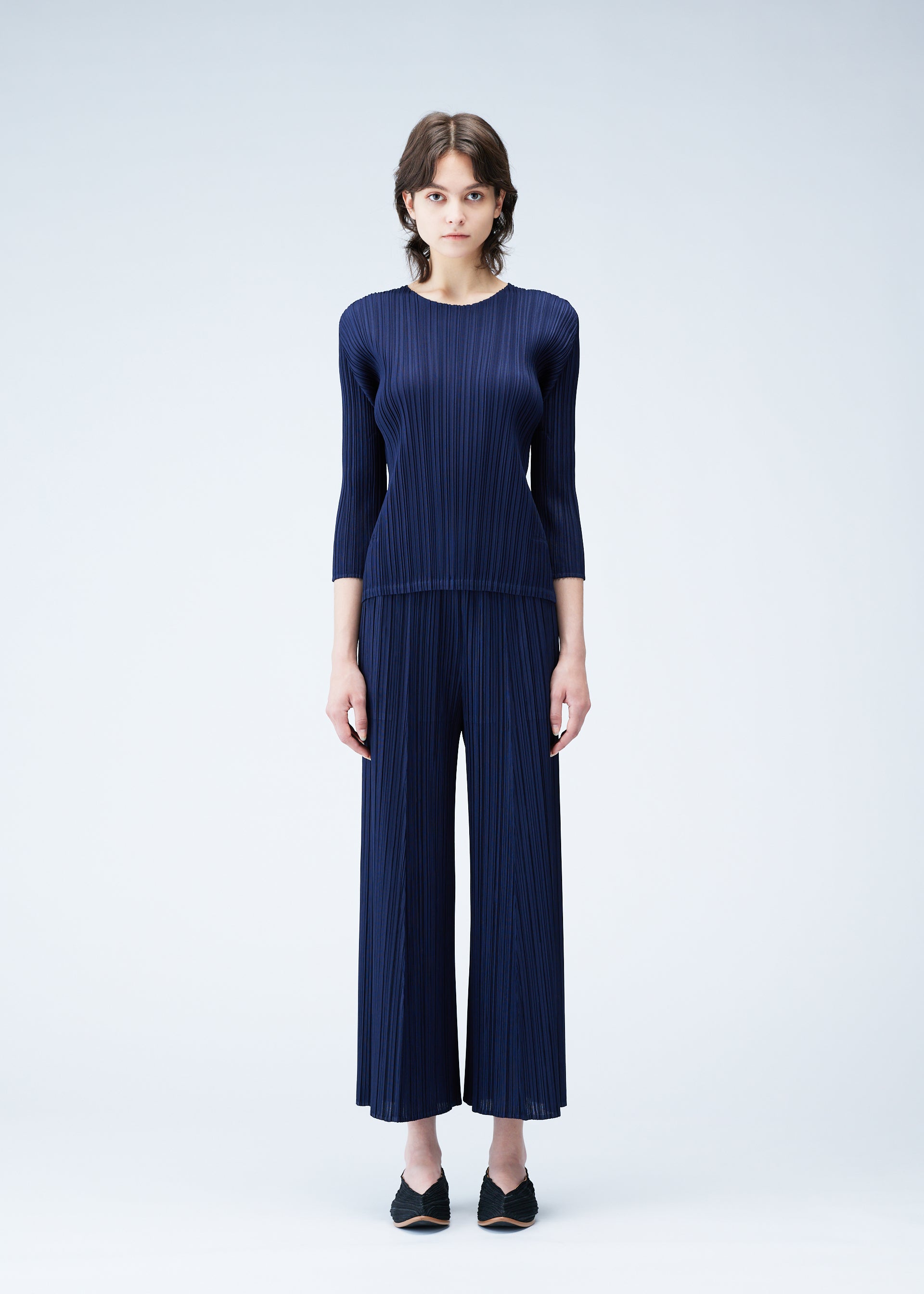 PLEATS PLEASE ISSEY MIYAKE – isseymiyake.com