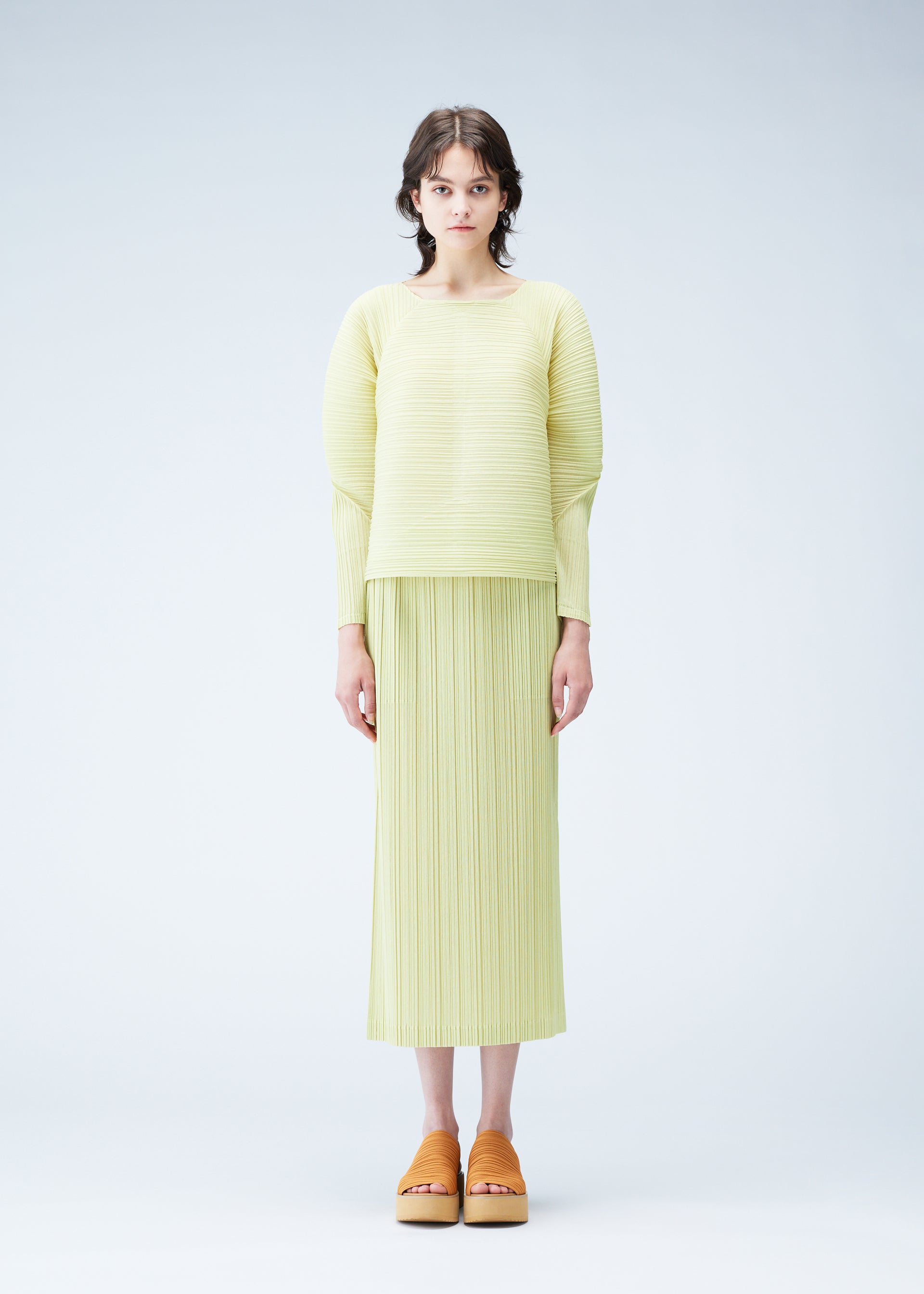 PLEATS PLEASE ISSEY MIYAKE – isseymiyake.com