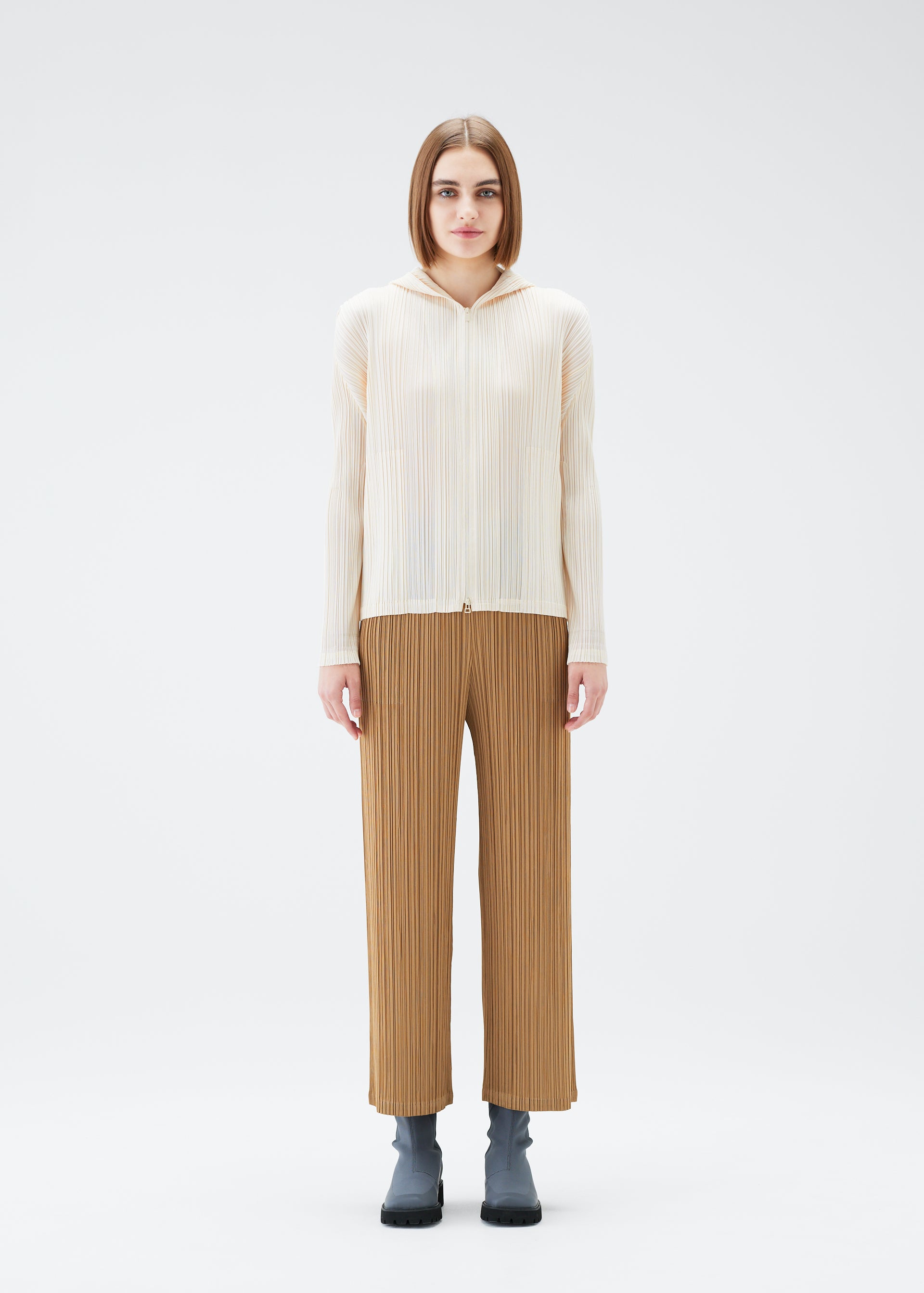 MONTHLY COLORS : DECEMBER – isseymiyake.com