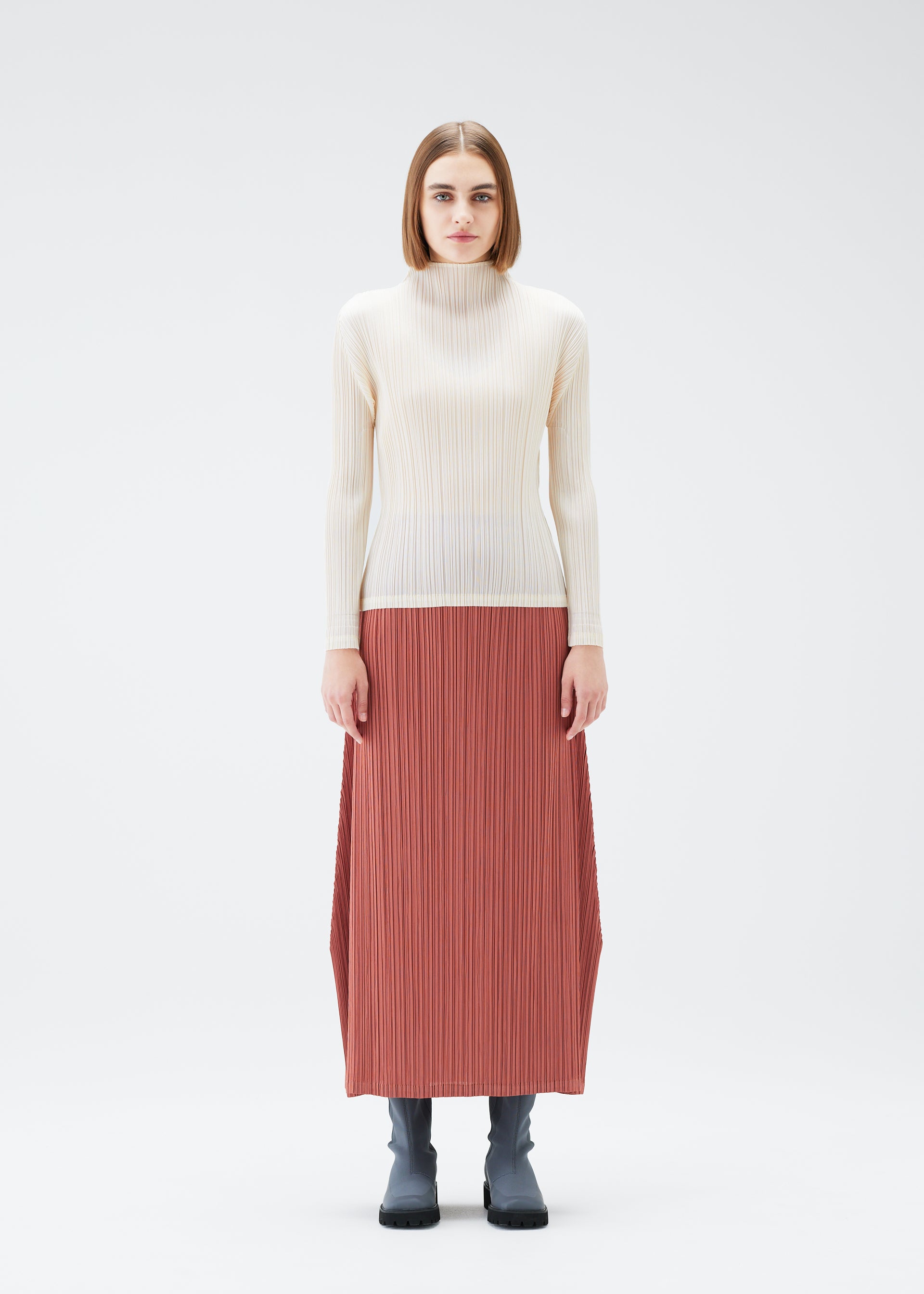 MONTHLY COLORS : DECEMBER – isseymiyake.com