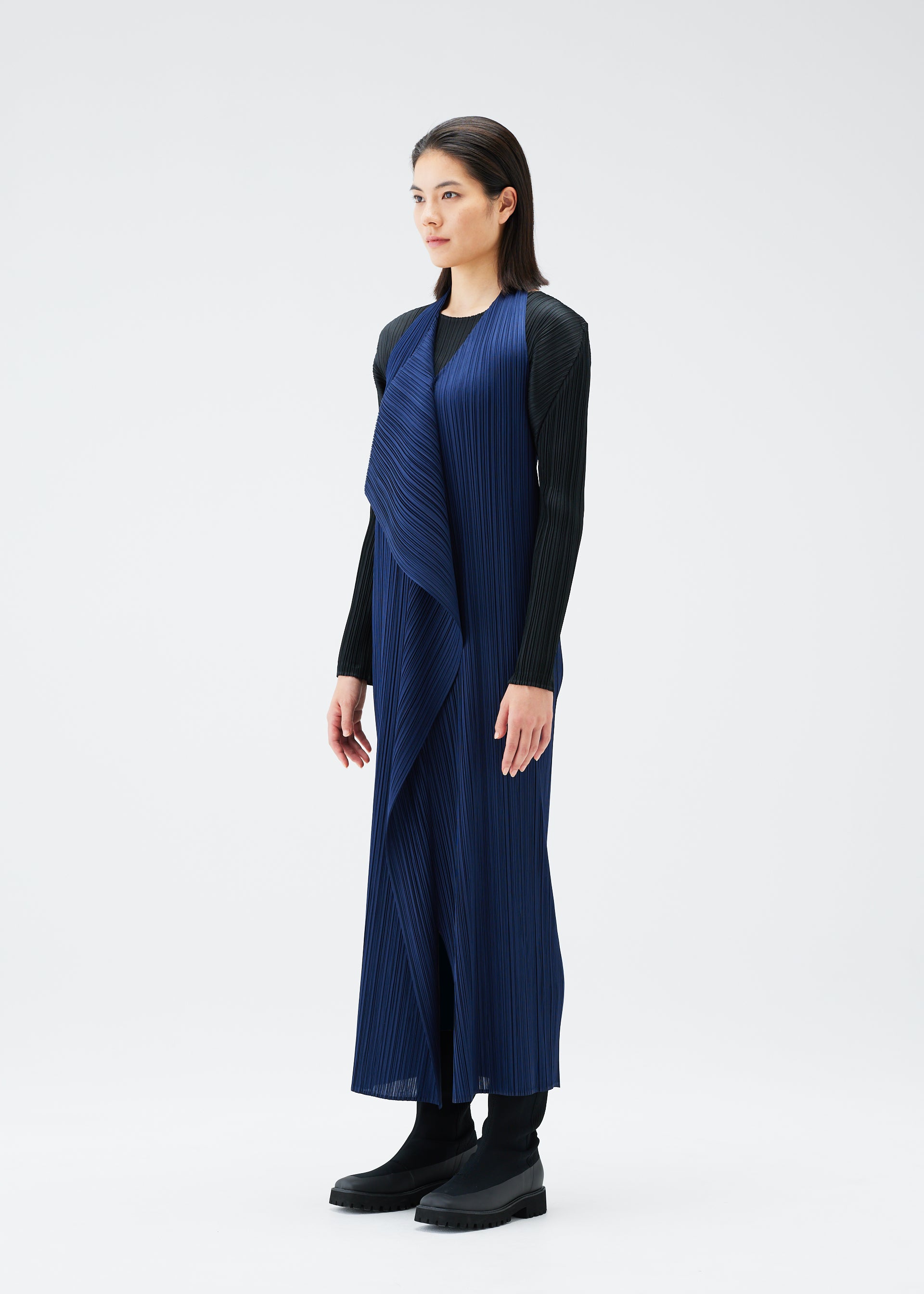 MONTHLY COLORS : NOVEMBER – isseymiyake.com