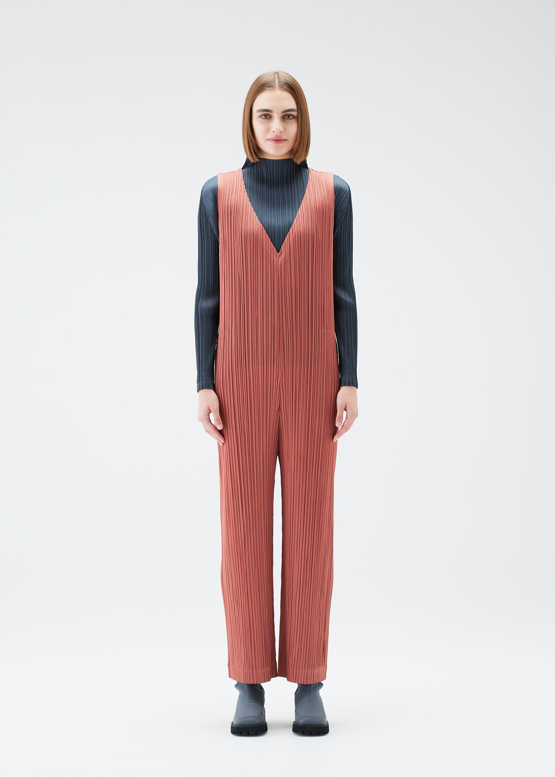 MONTHLY COLORS : DECEMBER – isseymiyake.com