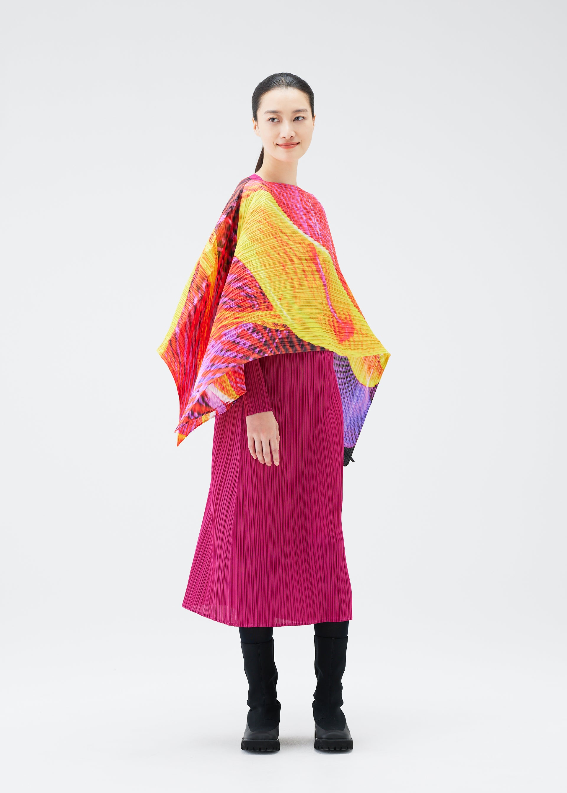 SPECTRUM MADAME-T – isseymiyake.com