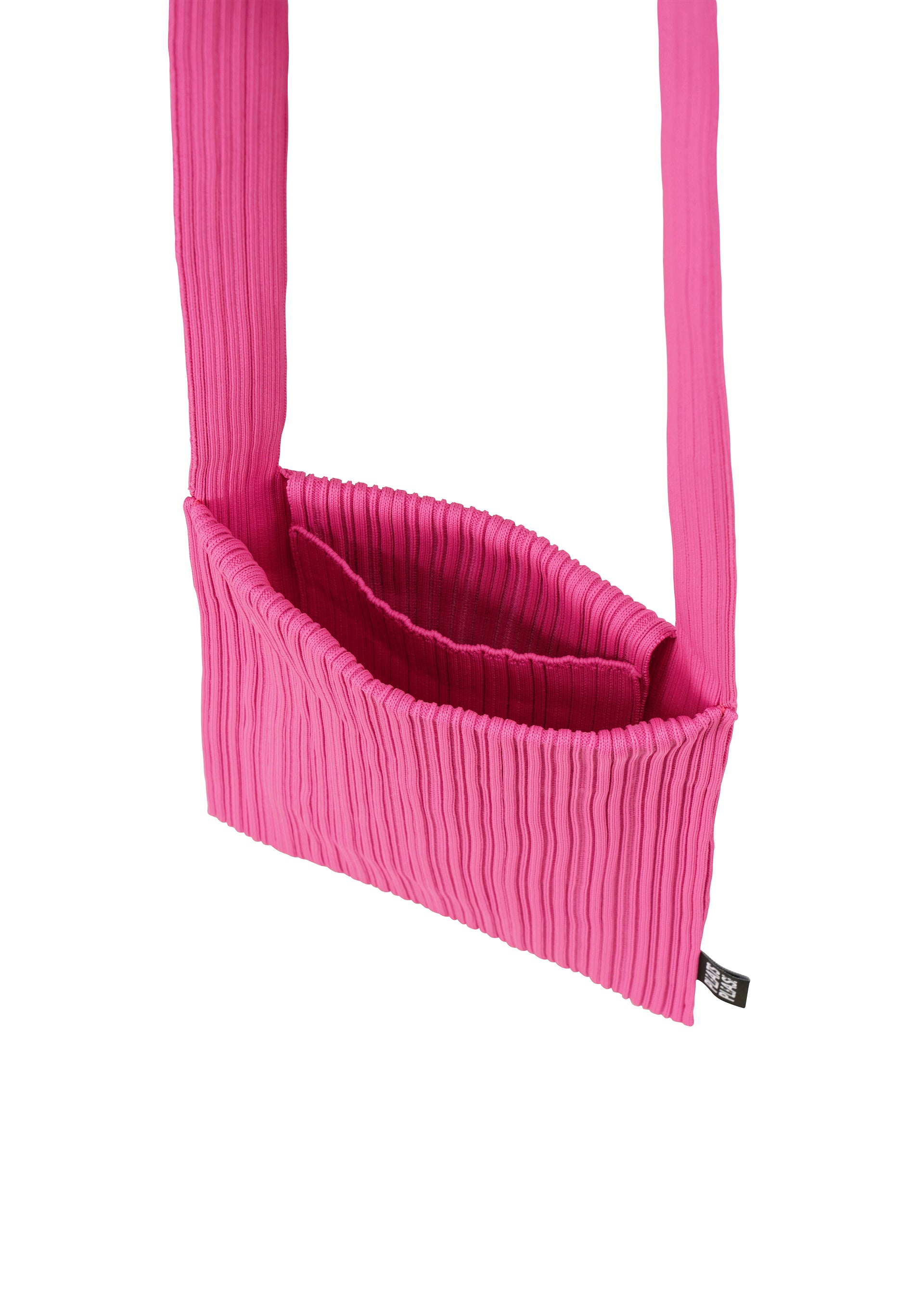 CREPE KNIT BAG – isseymiyake.com