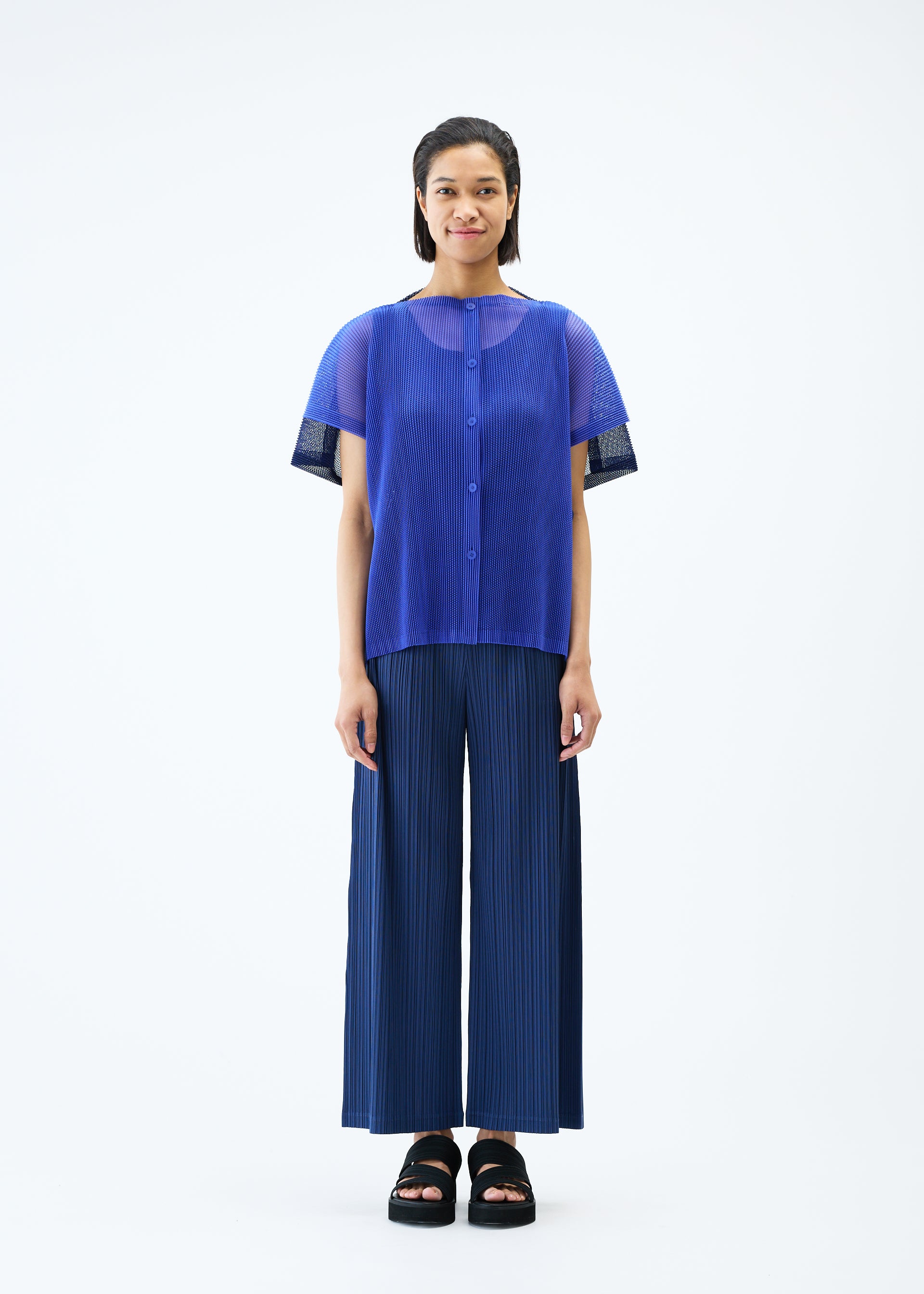 ウィメンズ/トップス/カーディガン – isseymiyake.com ウィメンズ/トップス/カーディガン – isseymiyake.com