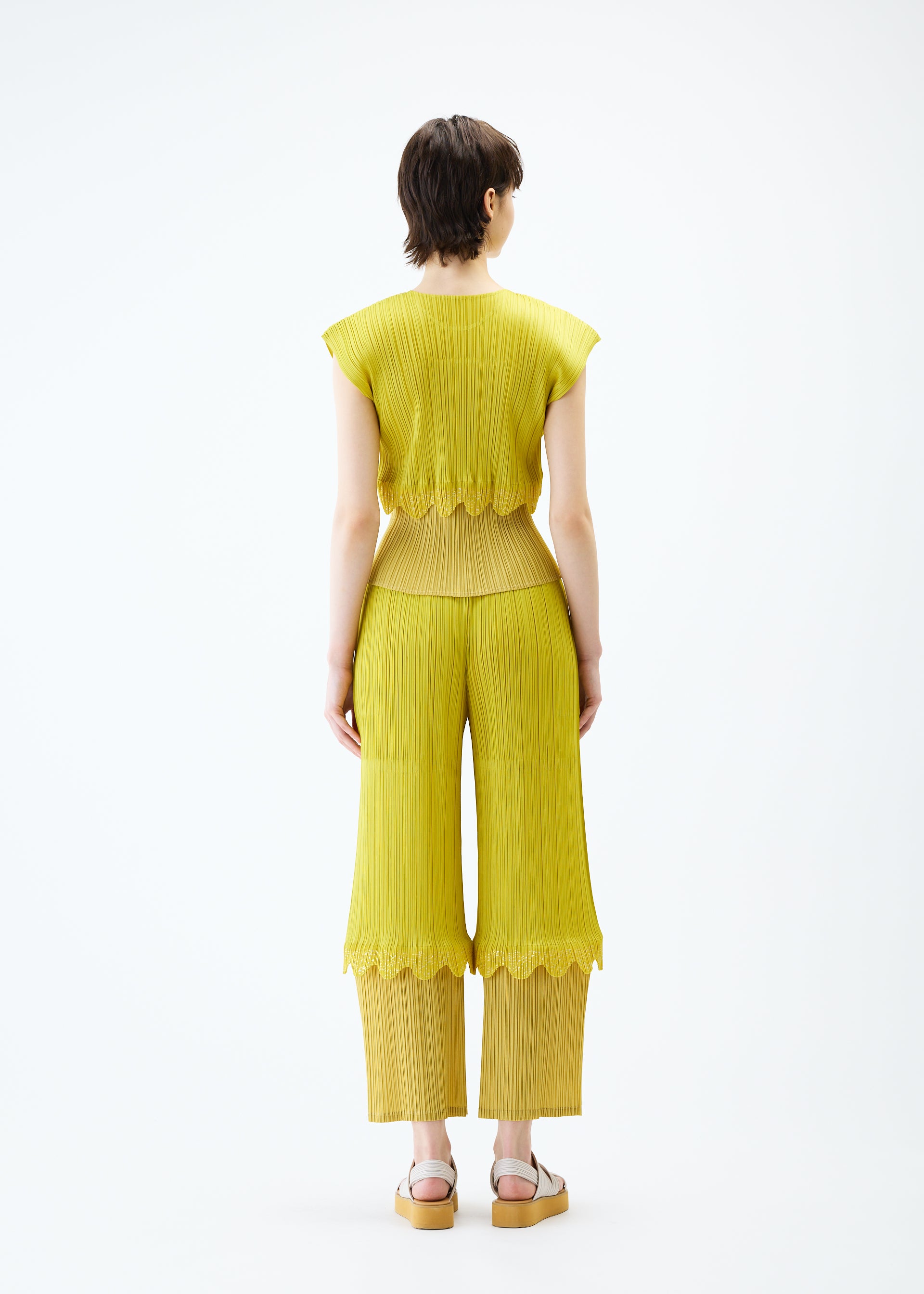 TWINKLE – isseymiyake.com