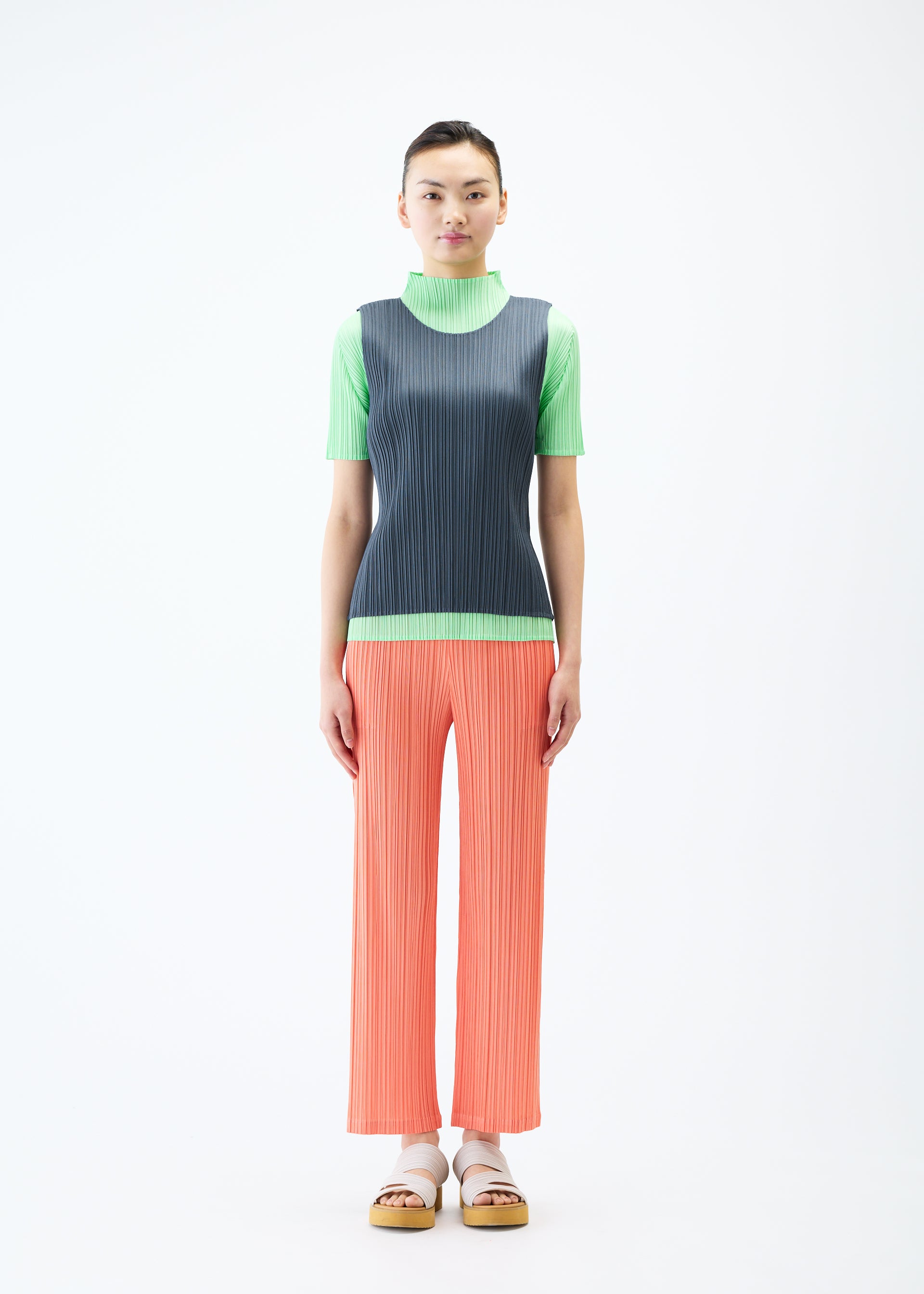 MONTHLY COLORS : MAY、ウィメンズ_トップス_トップ、着用画像1