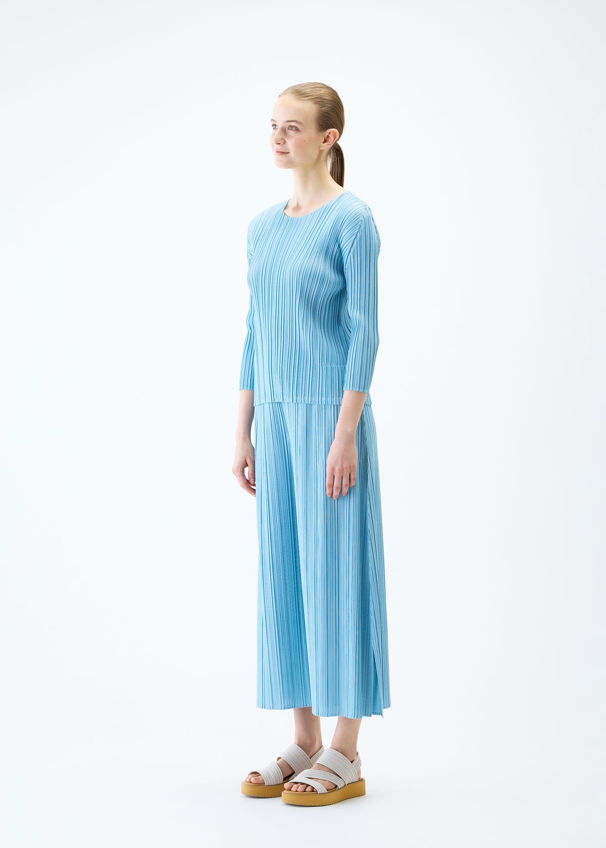 MELLOW PLEATS、ウィメンズ_トップス_トップ、着用画像2