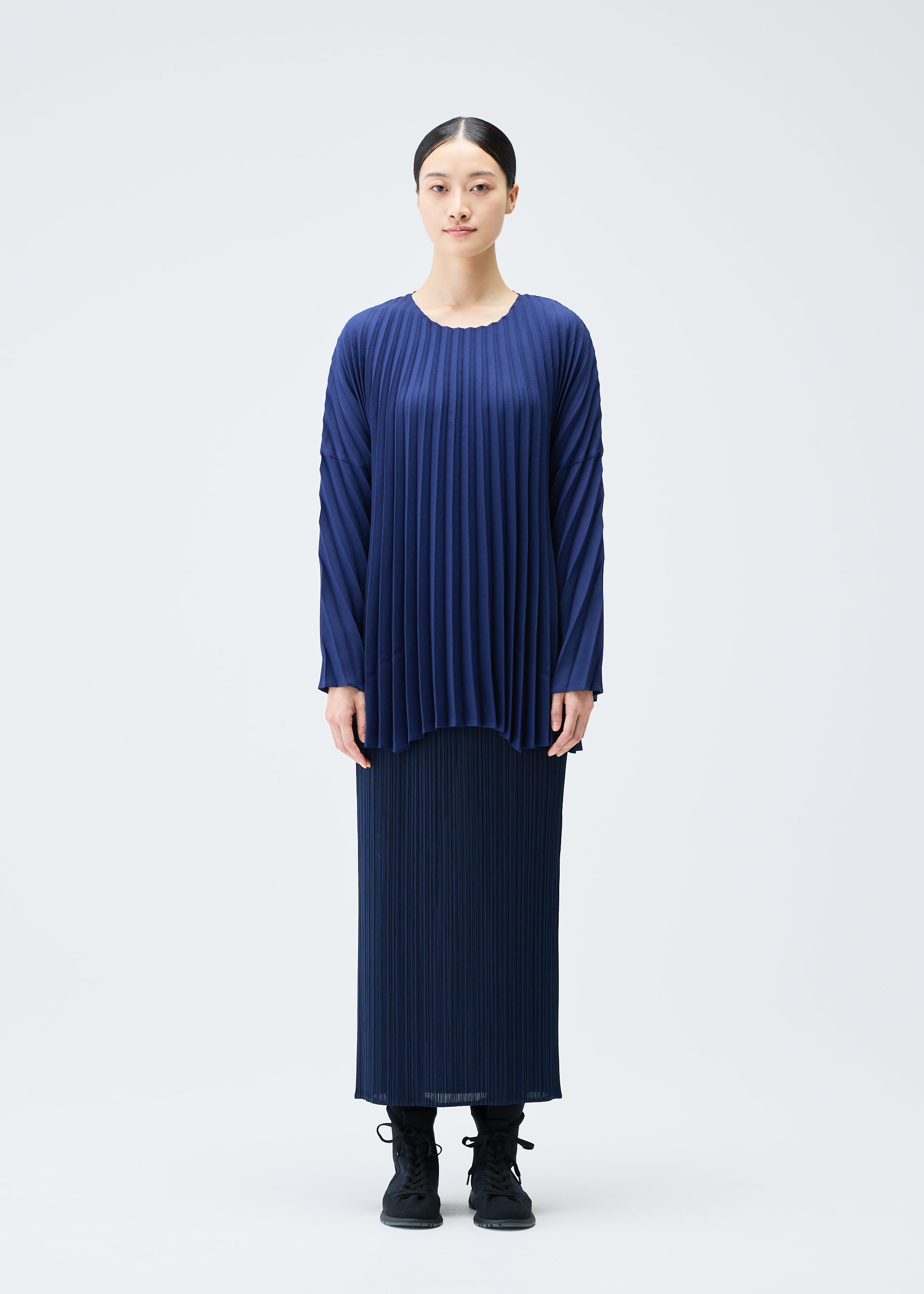 PLEATS PLEASE ISSEY MIYAKE – isseymiyake.com