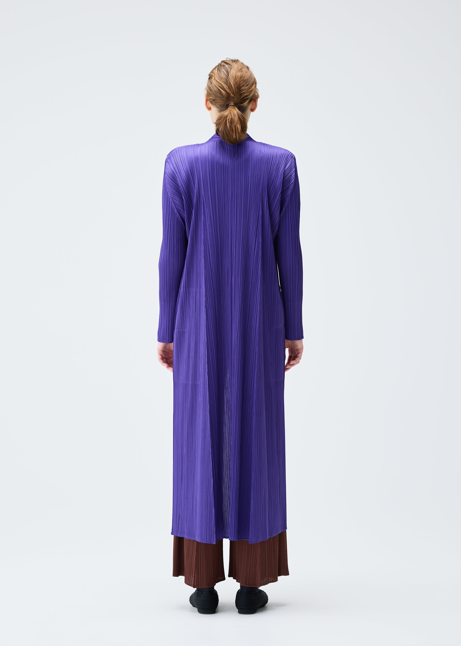 MONTHLY COLORS : NOVEMBER – isseymiyake.com