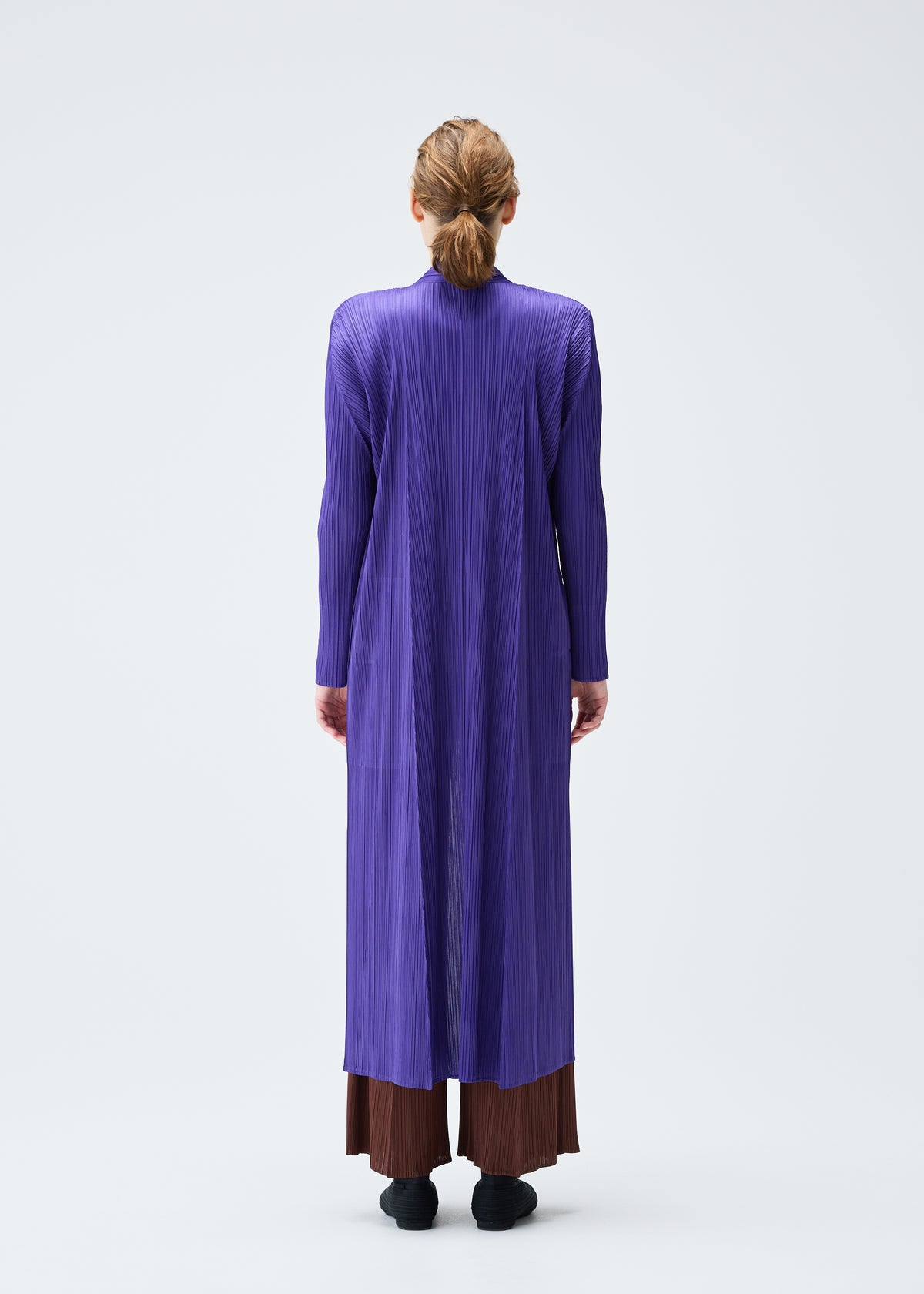 MONTHLY COLORS : NOVEMBER、ウィメンズ_ジャケット&コート_コート、着用画像3